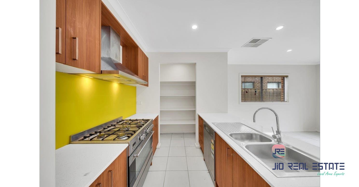 21 Maya Avenue, Thornhill Park VIC