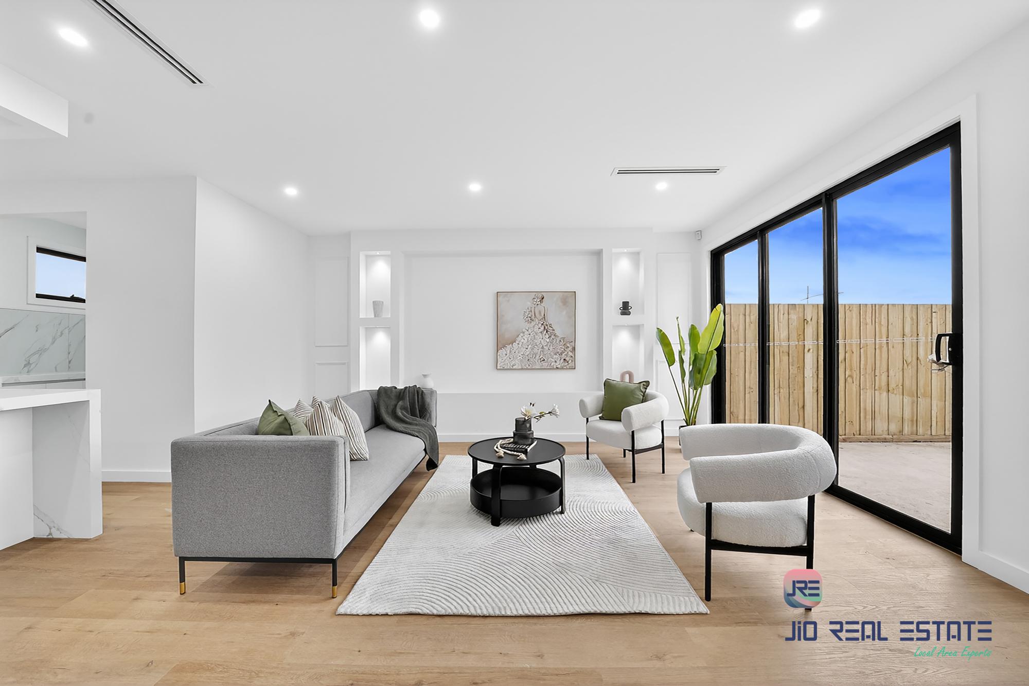 33 Parklea Way, Thornhill Park VIC
