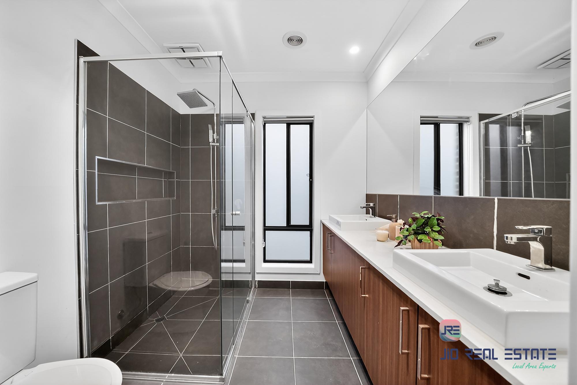 10 Fergus Street, Thornhill Park VIC