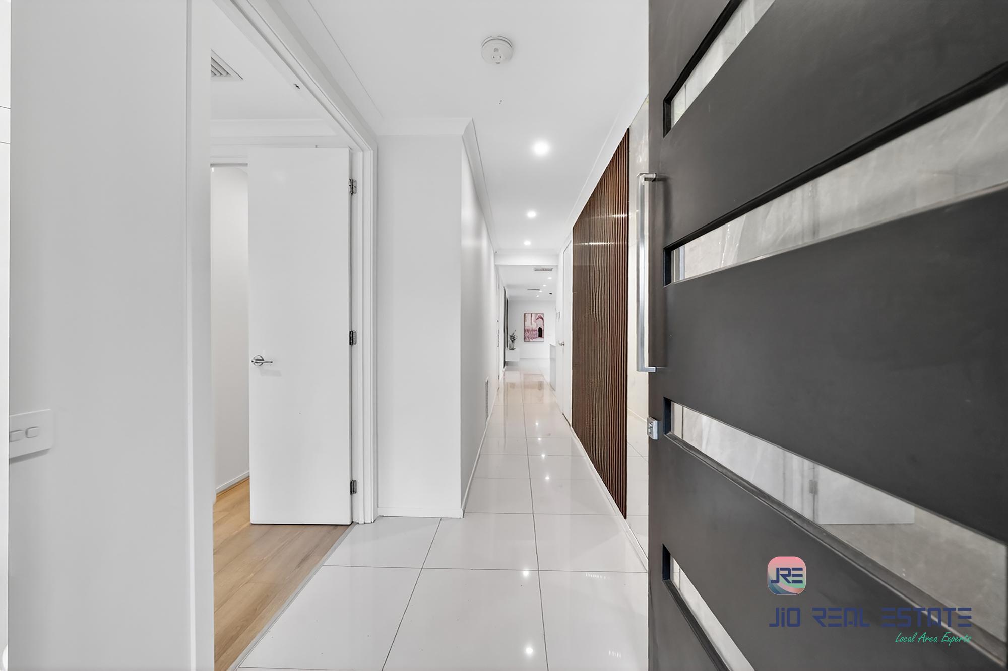 10 Fergus Street, Thornhill Park VIC