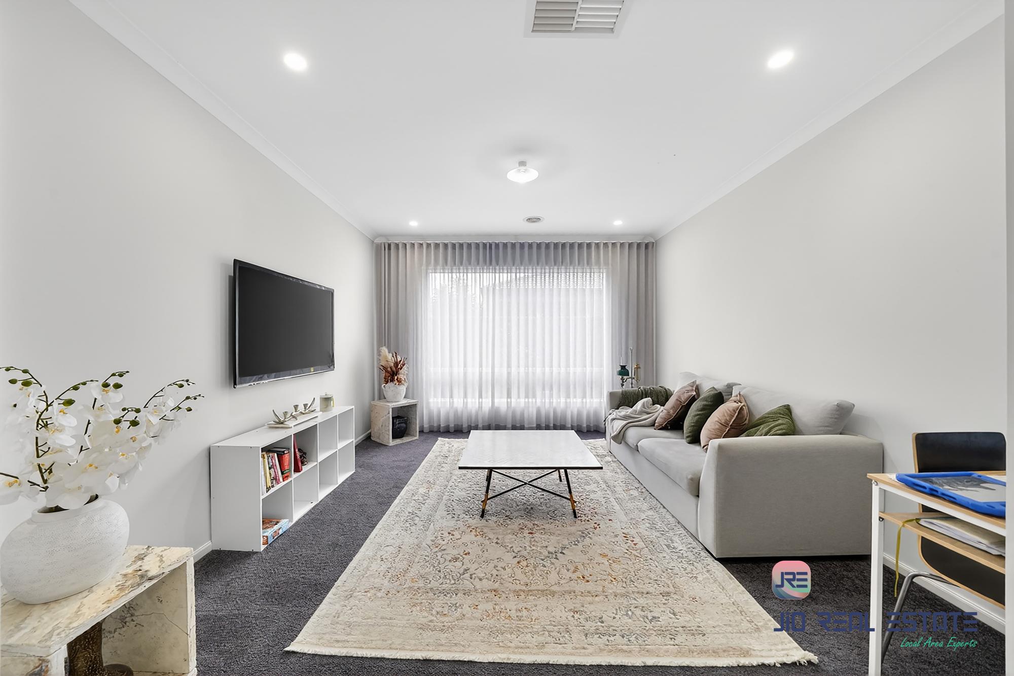15 Crawford Rise, Cobblebank VIC