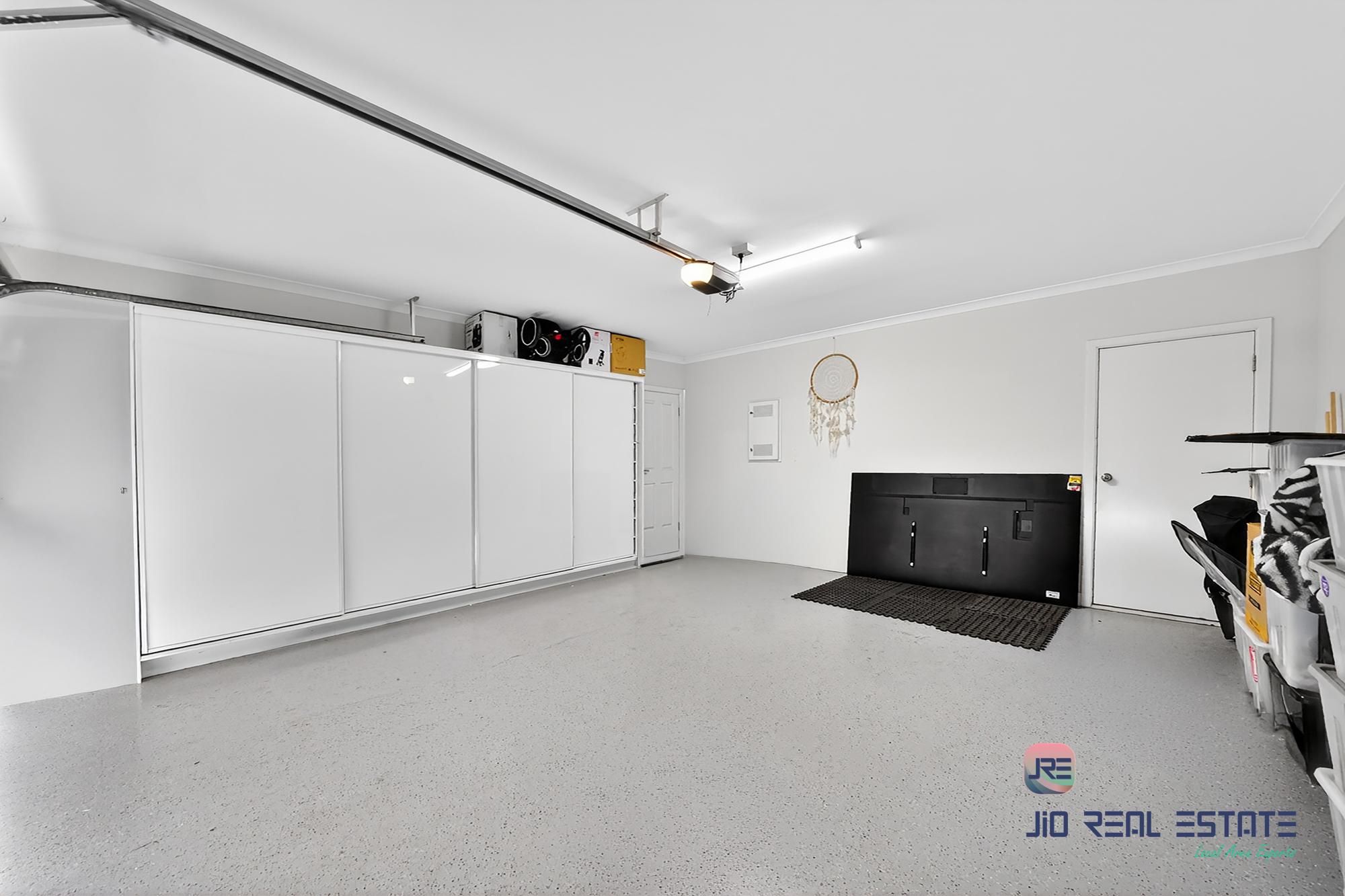 15 Crawford Rise, Cobblebank VIC