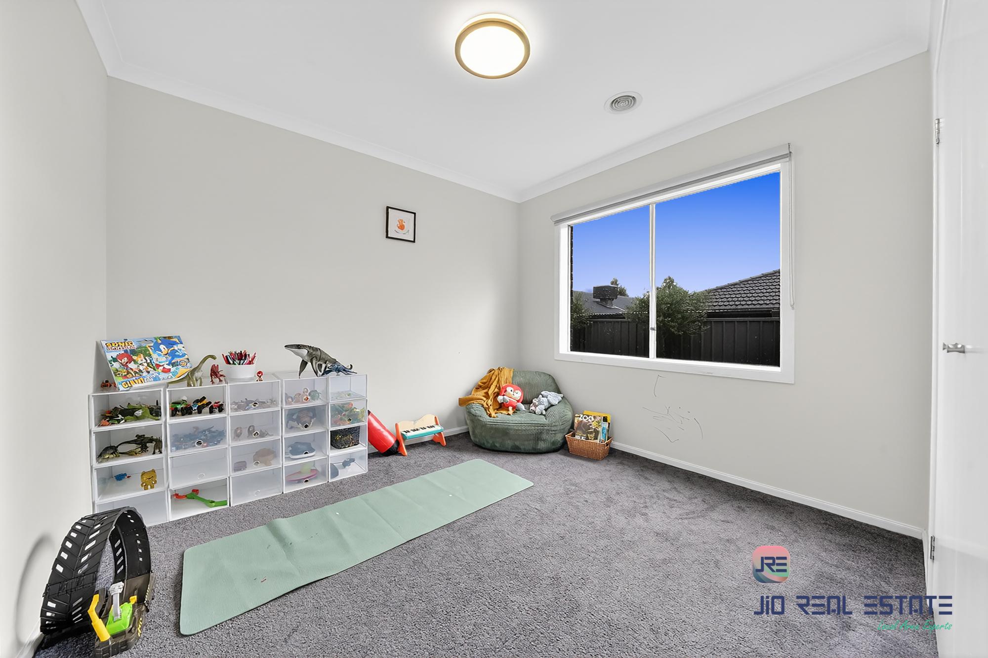 15 Crawford Rise, Cobblebank VIC