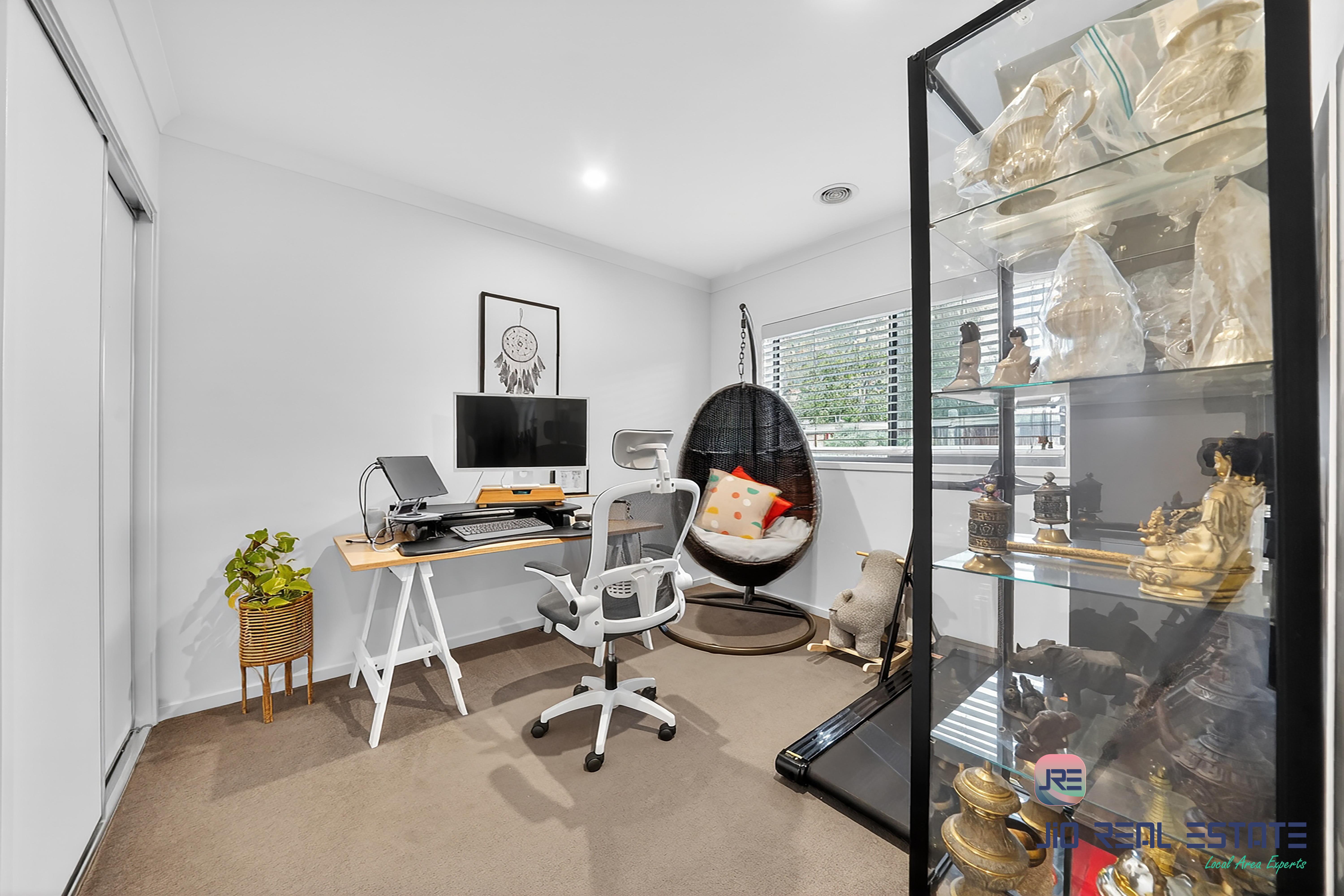 30 Fulham Crescent, Thornhill Park VIC