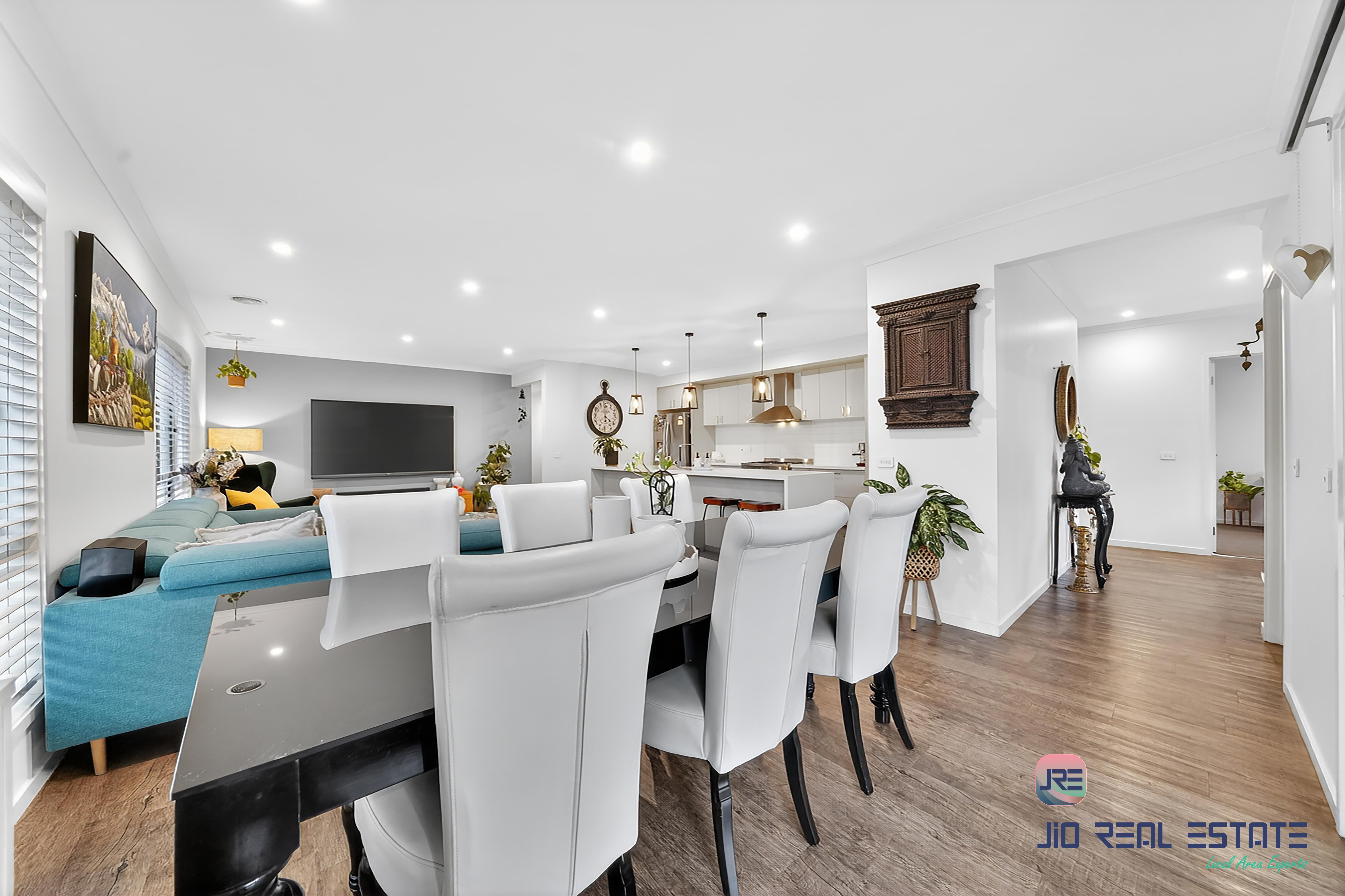 30 Fulham Crescent, Thornhill Park VIC