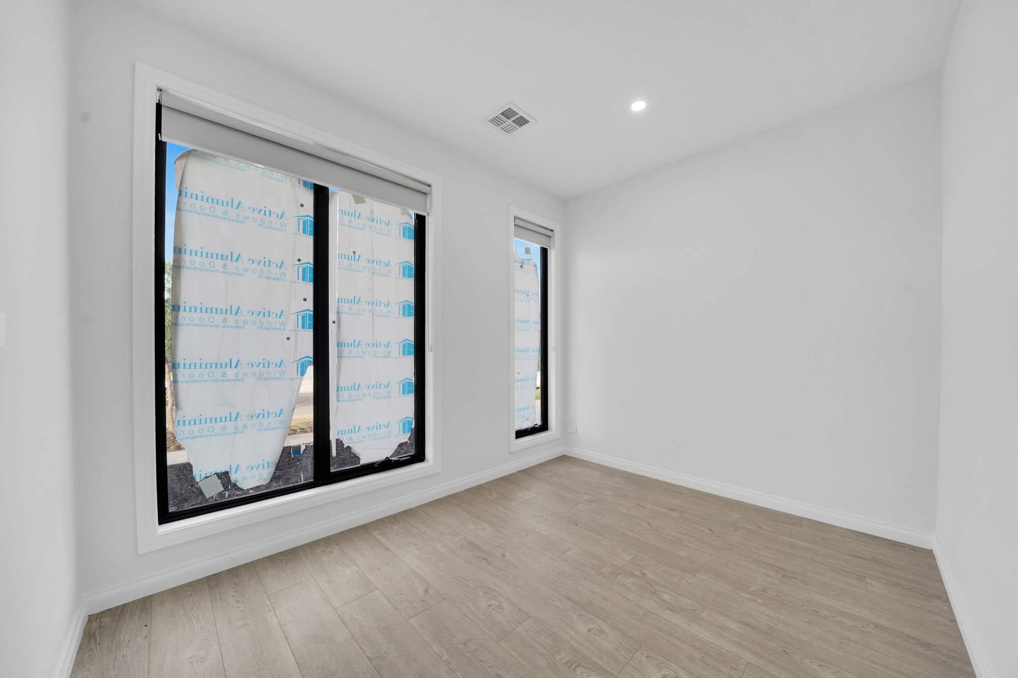 16 Ruff Way, Melton South VIC