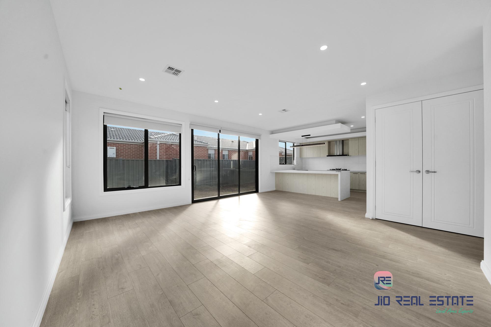 16 Ruff Way, Melton South VIC