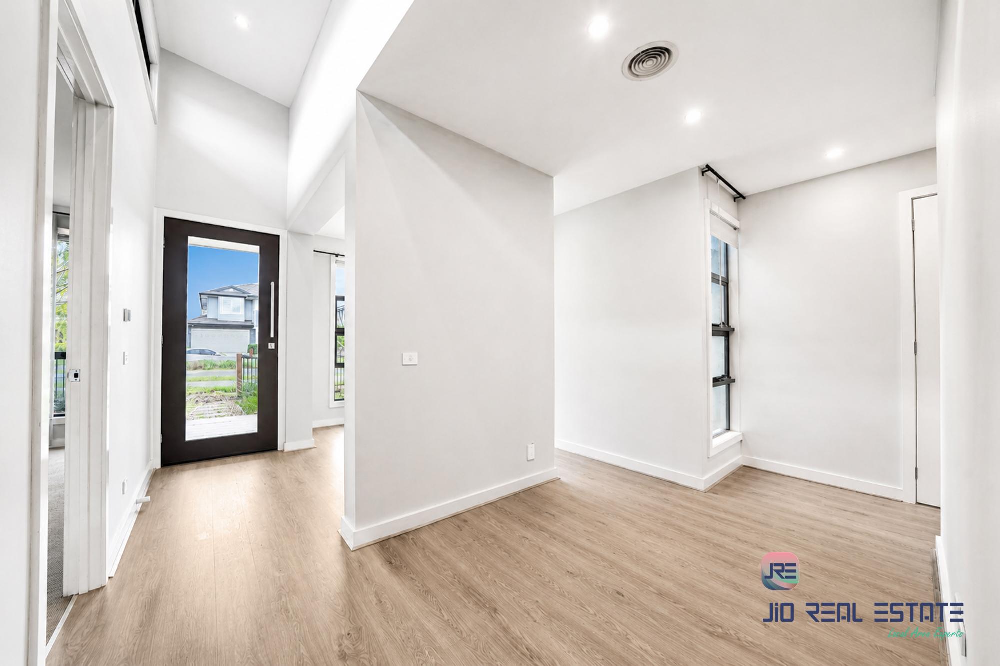 14 Wiltshire Boulevard, Thornhill Park VIC