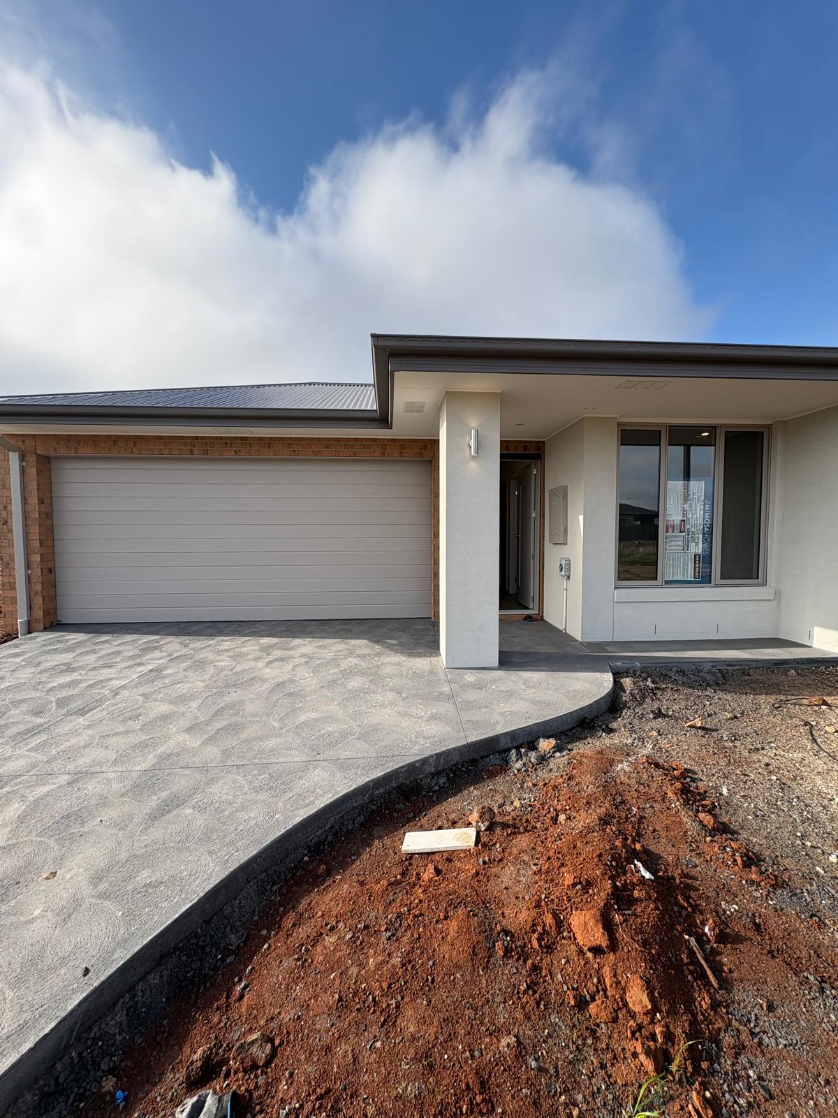 6 Chiswick Crescent, Strathtulloh VIC