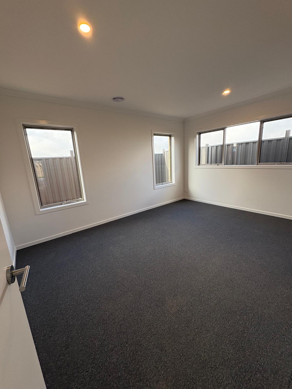 6 Chiswick Crescent, Strathtulloh VIC