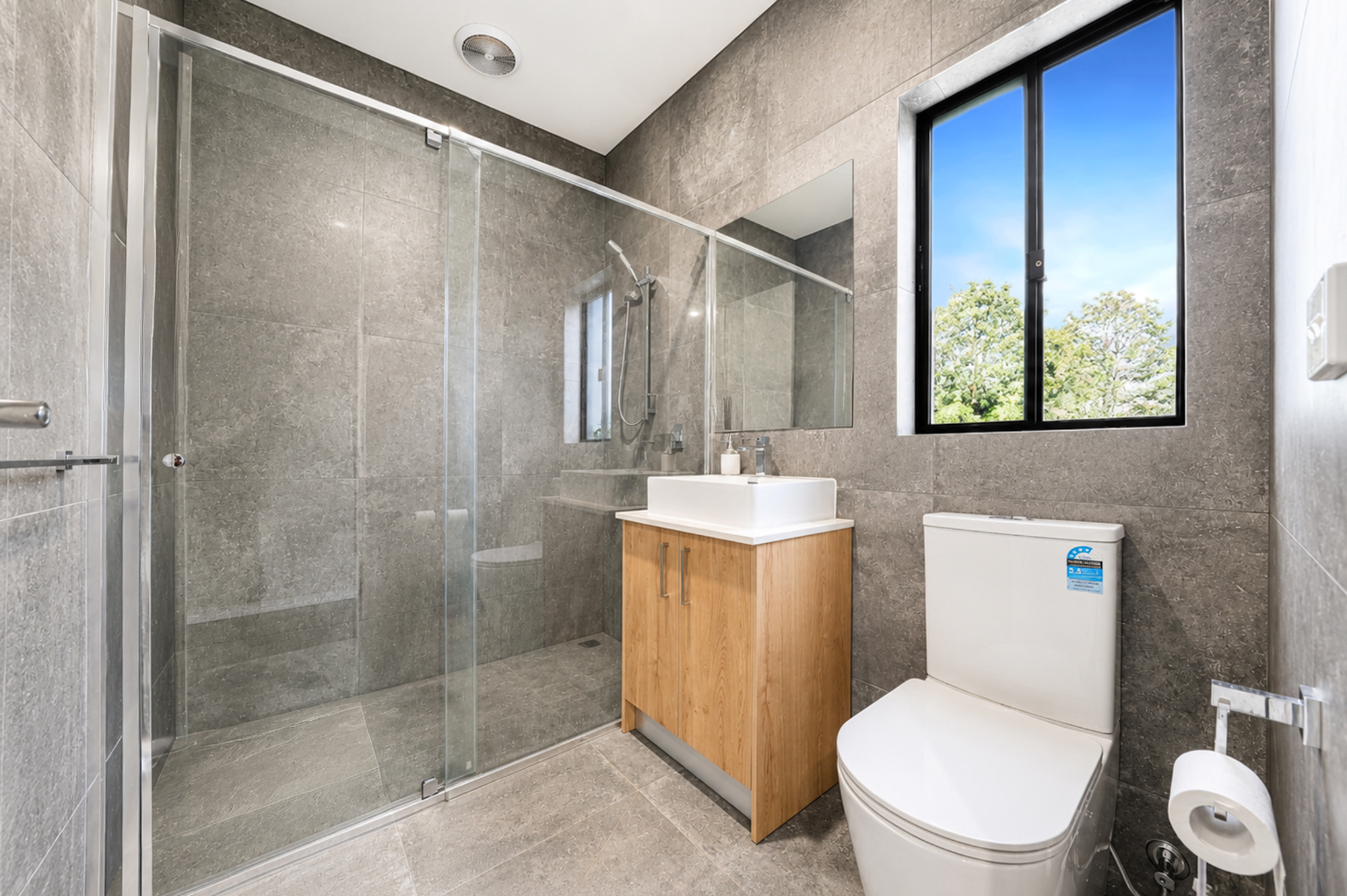 12 Welshie Street, Thornhill Park VIC