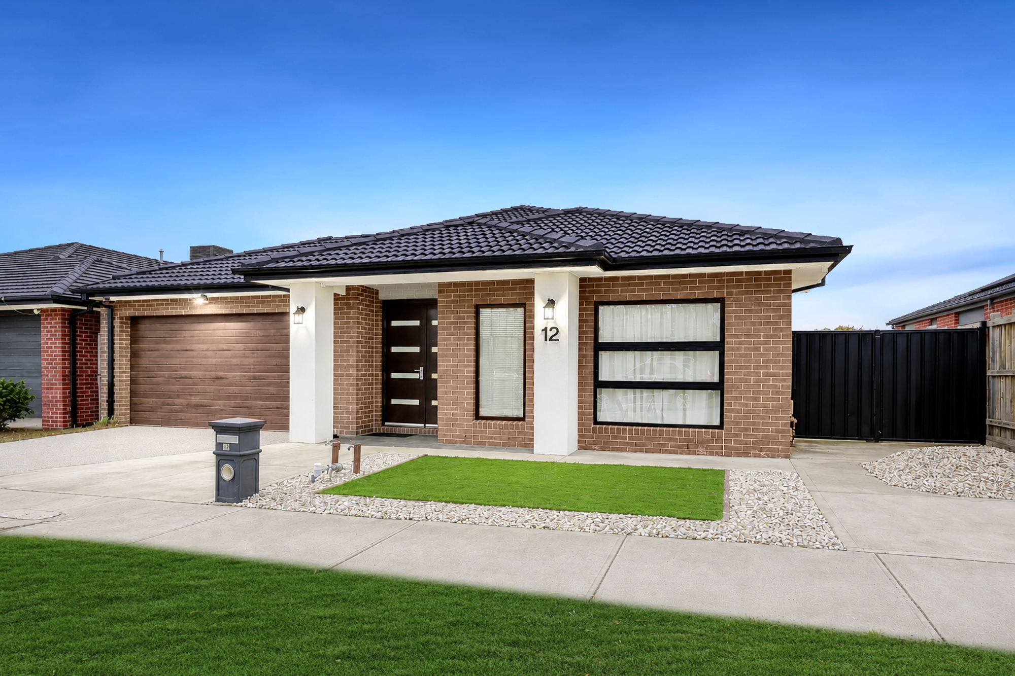 12 Welshie Street, Thornhill Park VIC