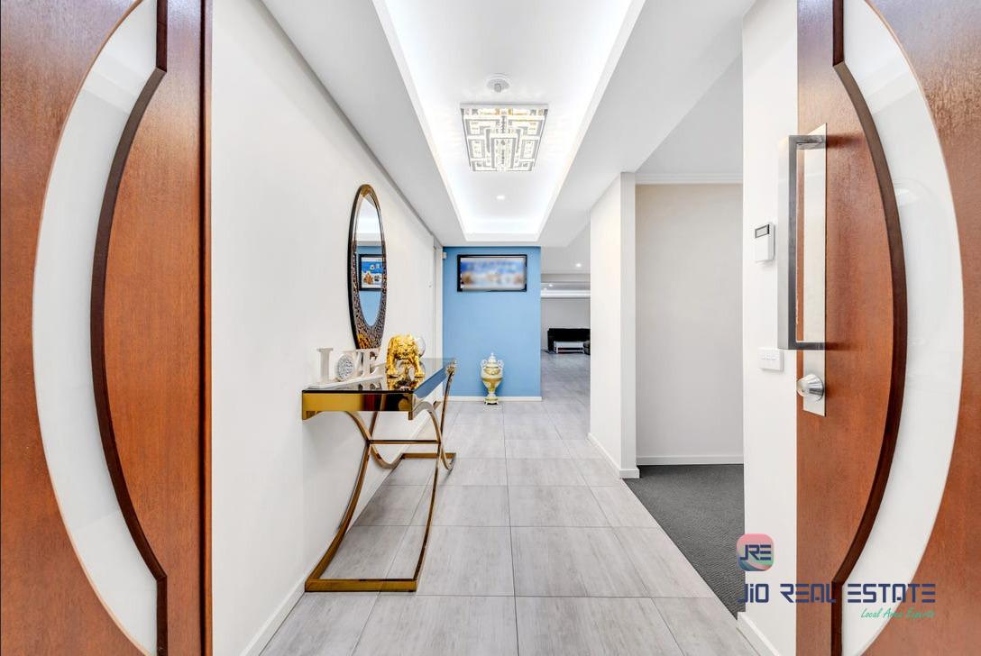 67 Diamond Parade, Cobblebank VIC