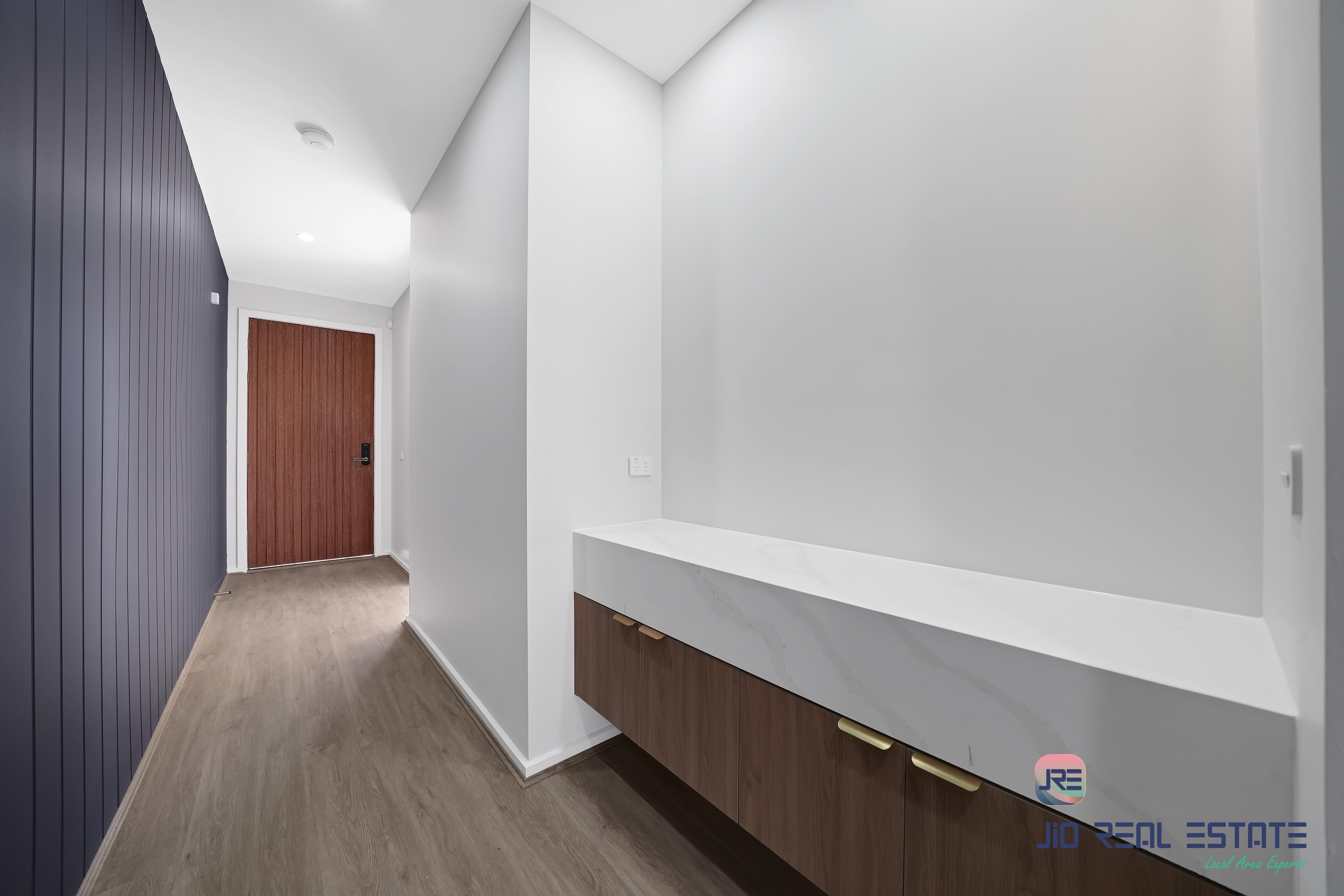 83 Courtenay Promenade, Fraser Rise VIC
