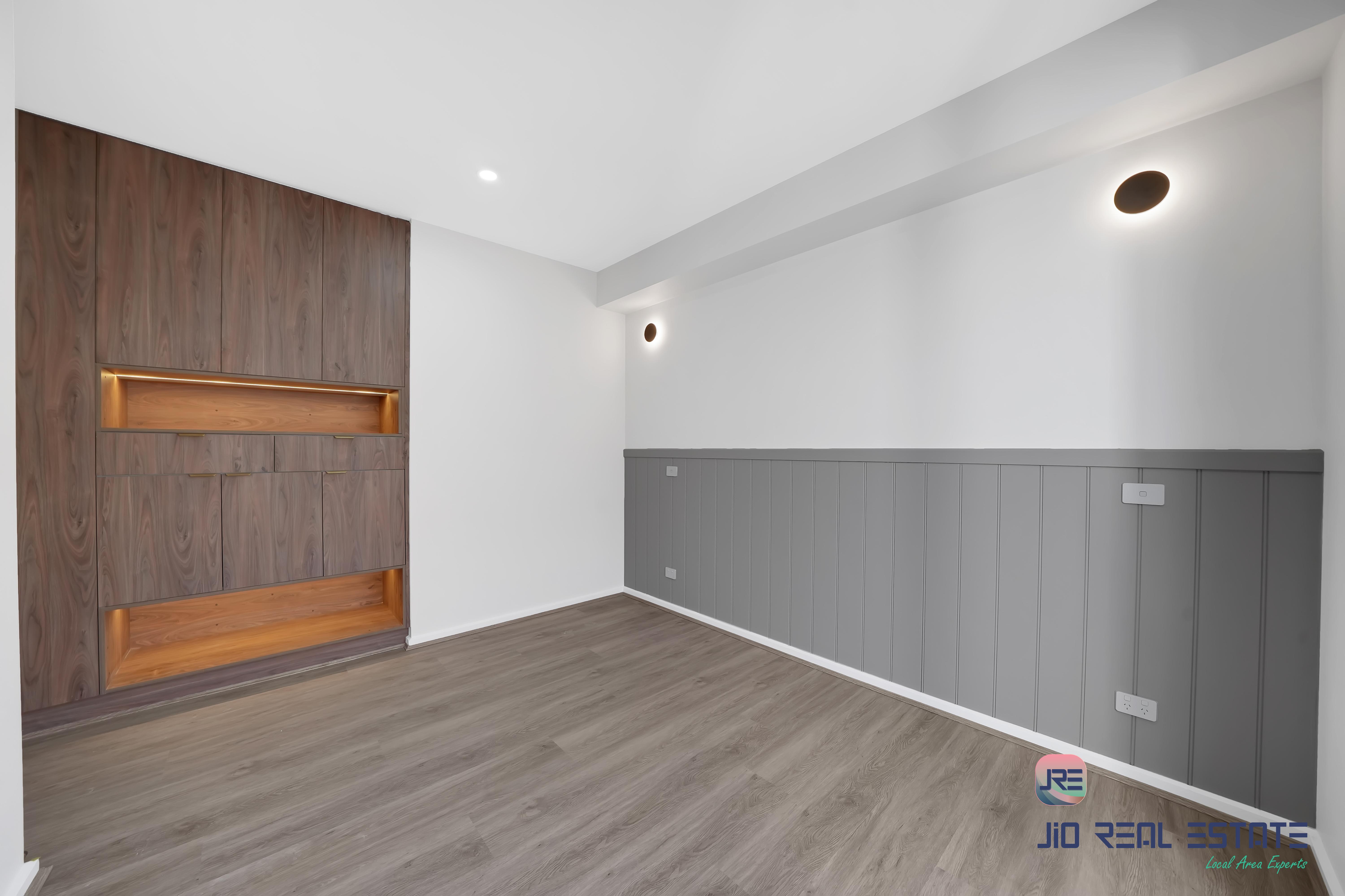 83 Courtenay Promenade, Fraser Rise VIC