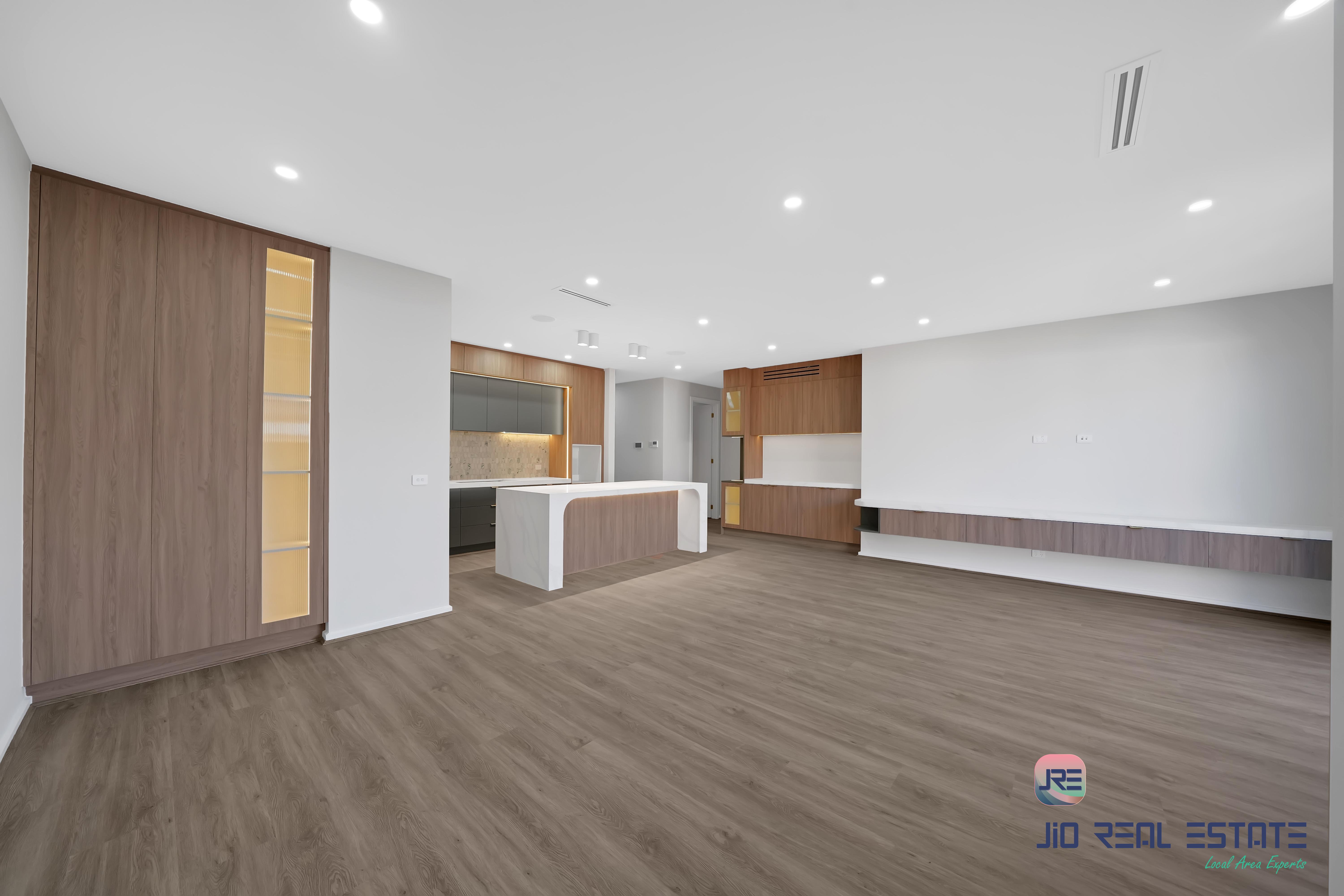 83 Courtenay Promenade, Fraser Rise VIC