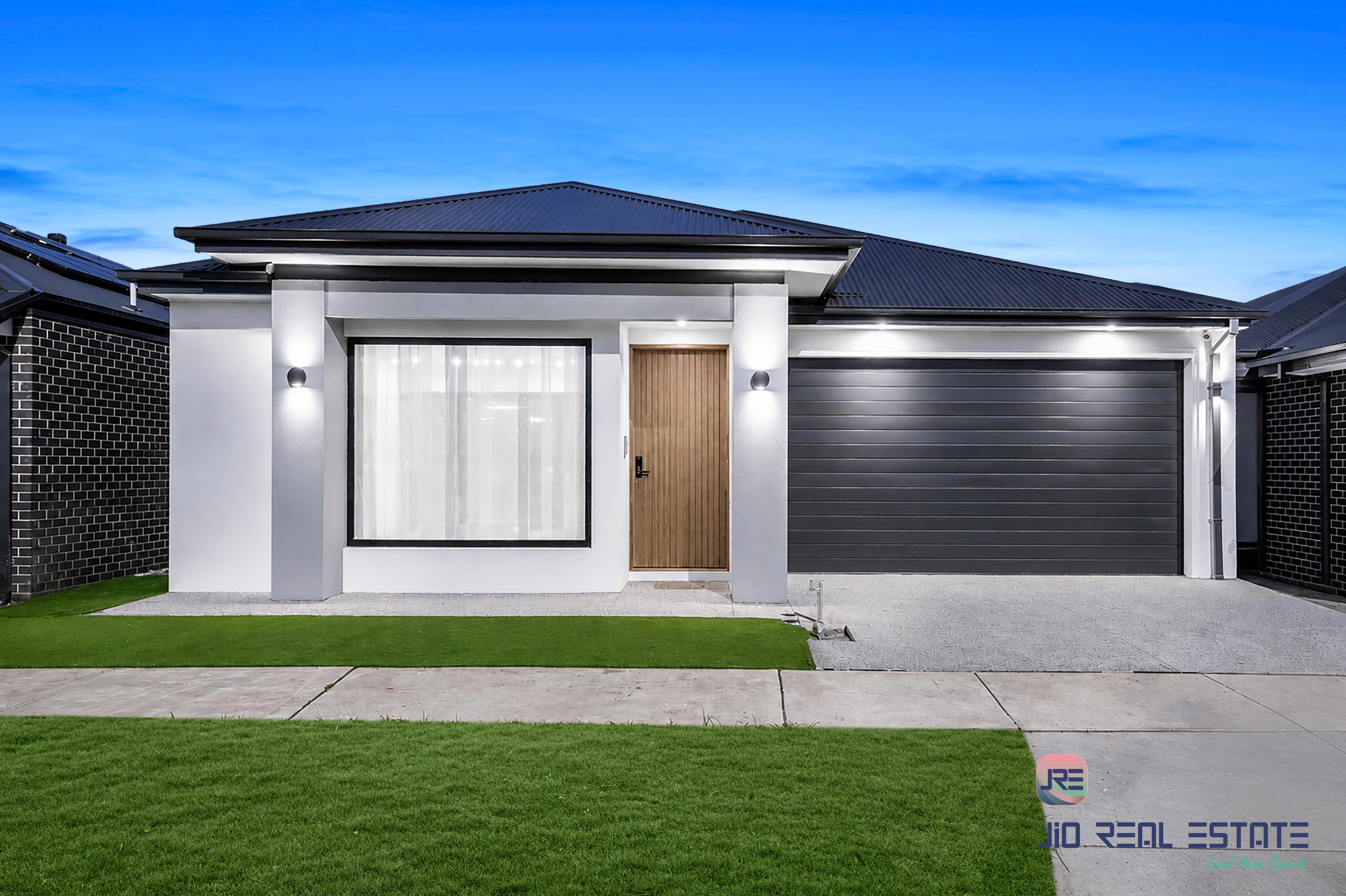 83 Courtenay Promenade, Fraser Rise VIC