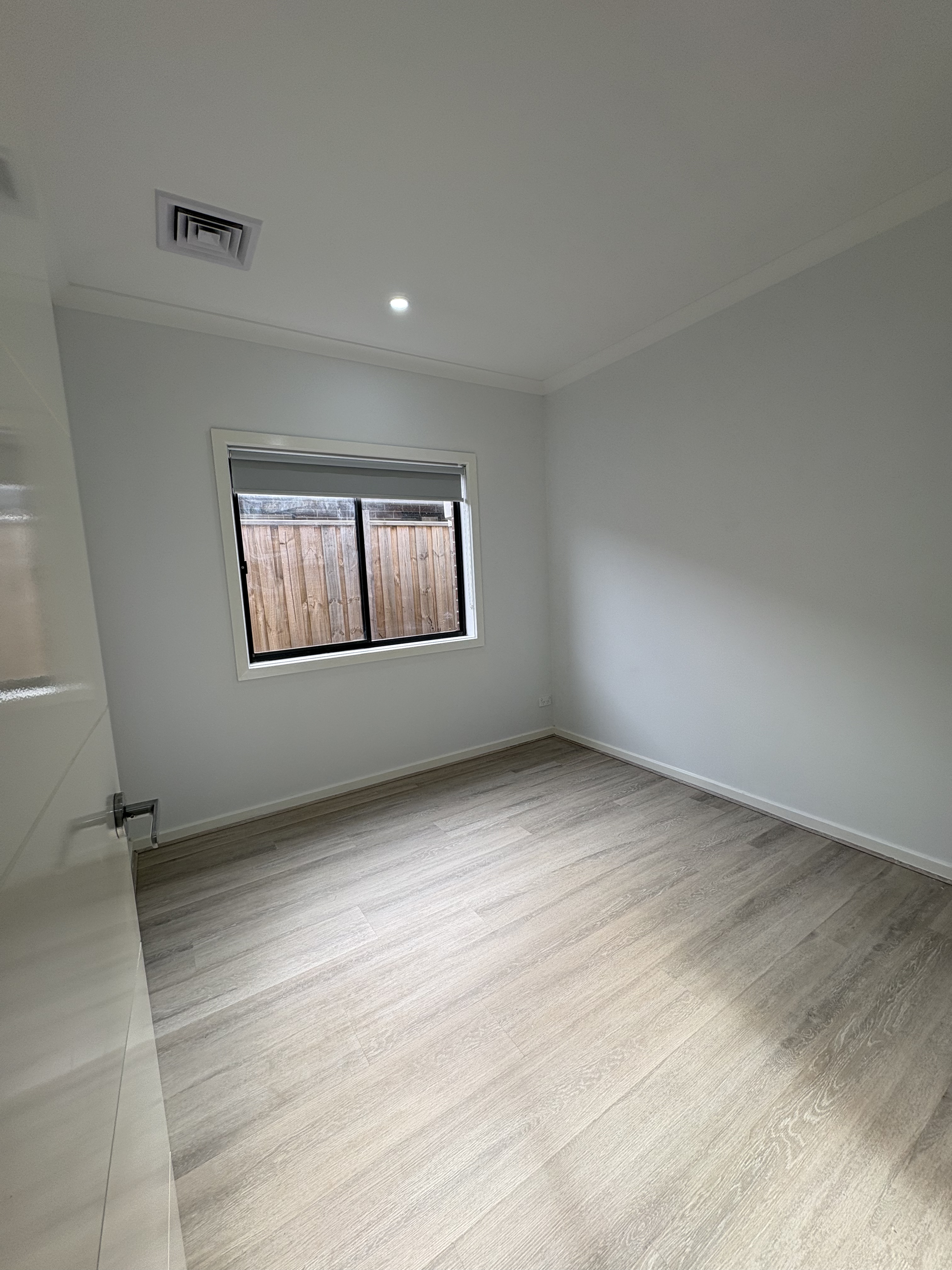 14 Sicklefern Drive, Strathtulloh VIC