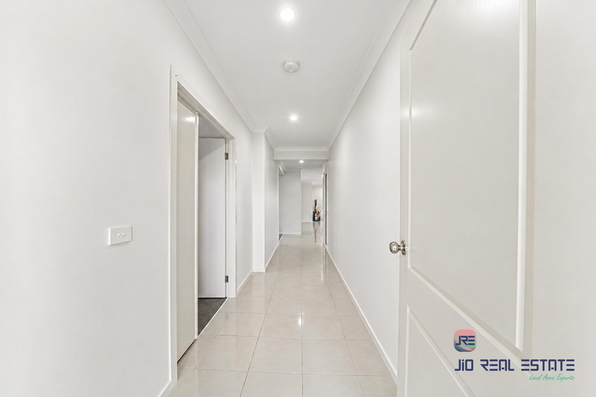 84 Pintail drive, Melton South VIC