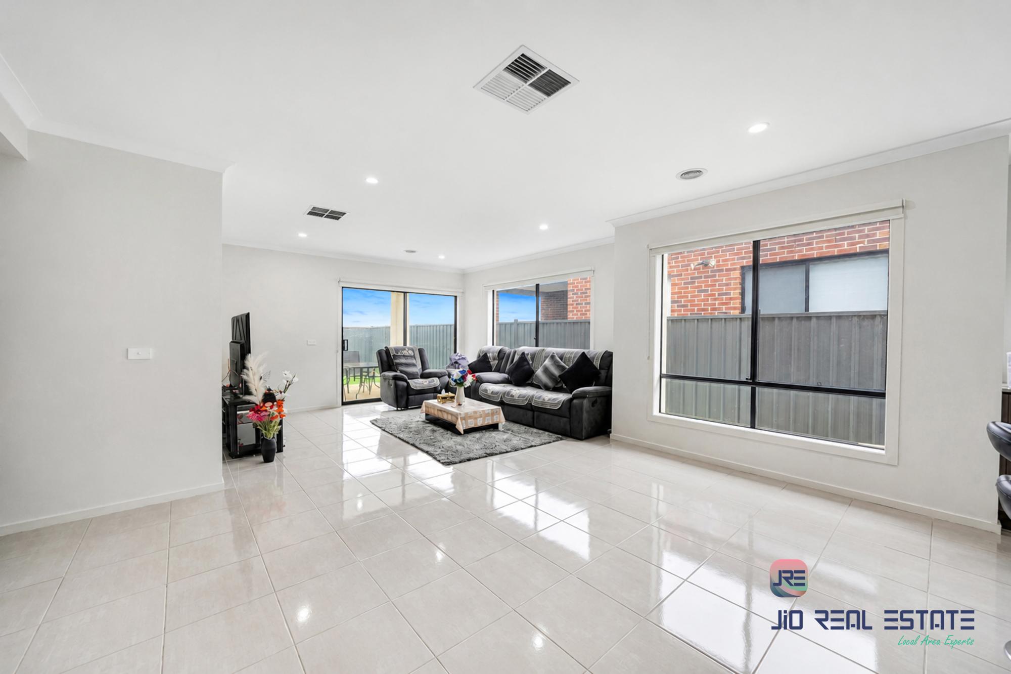 84 Pintail drive, Melton South VIC