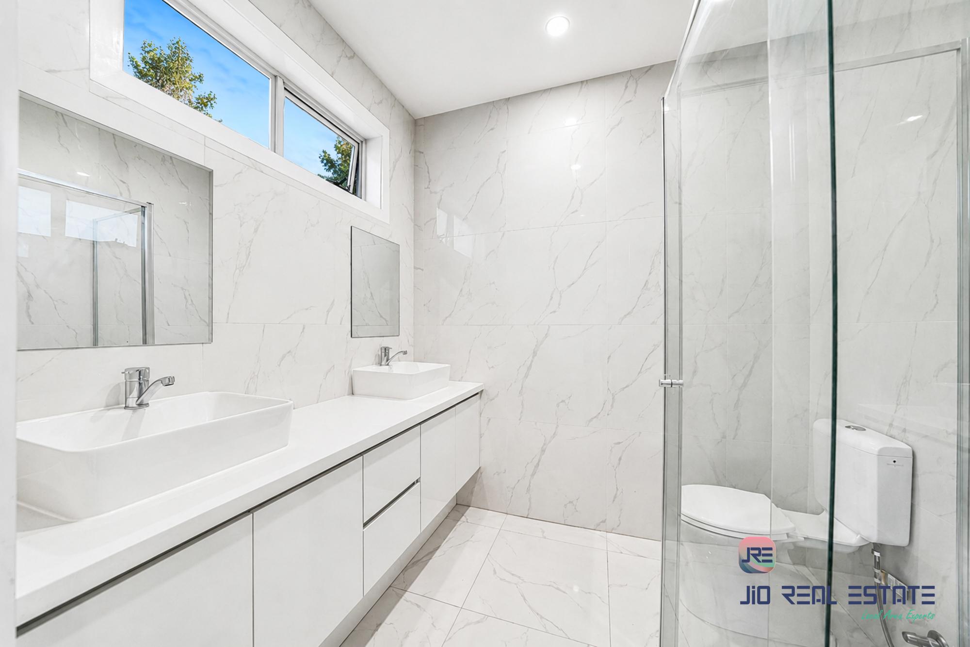 21 Morningside Drive, Thornhill Park VIC