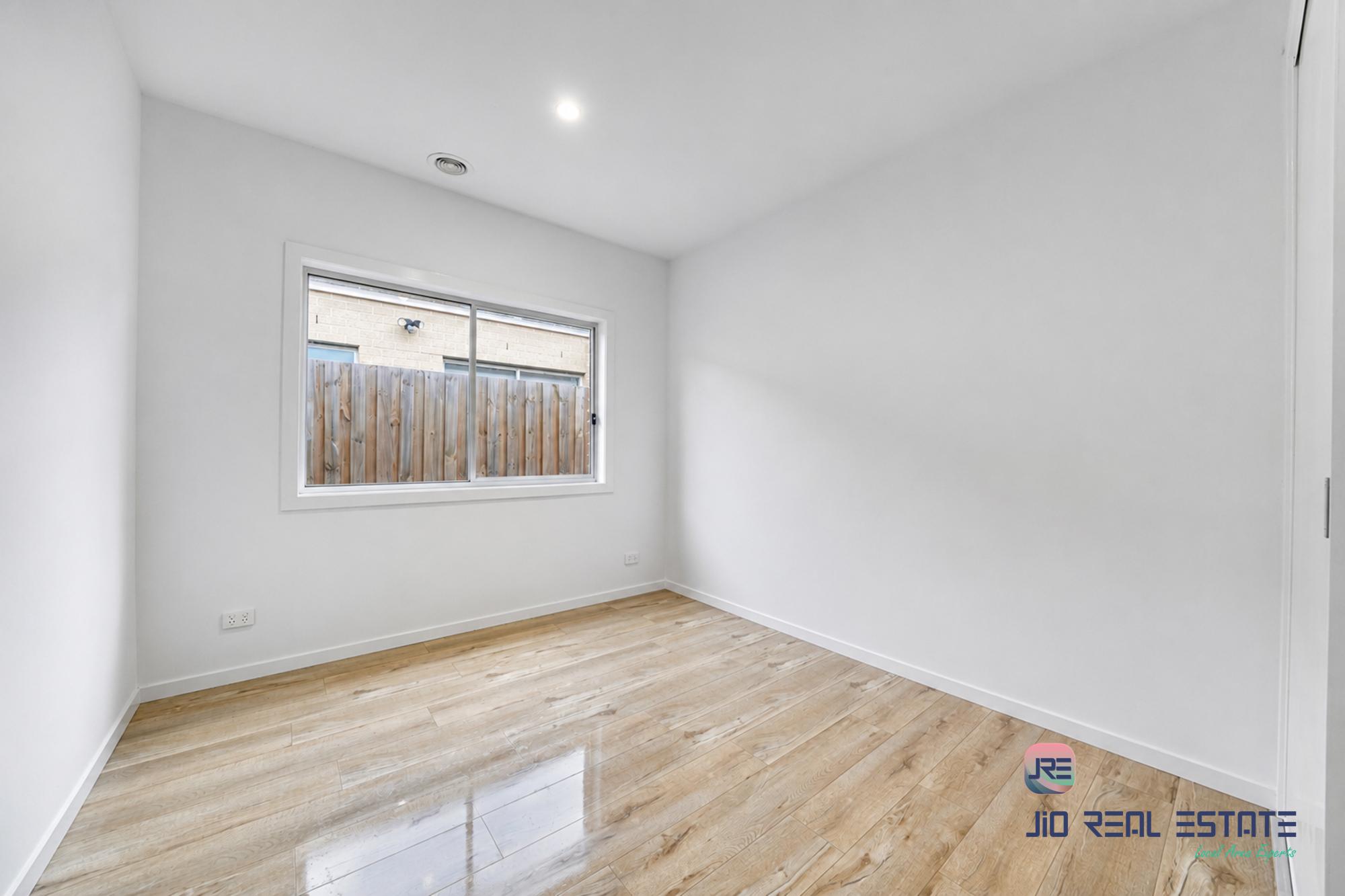 21 Morningside Drive, Thornhill Park VIC