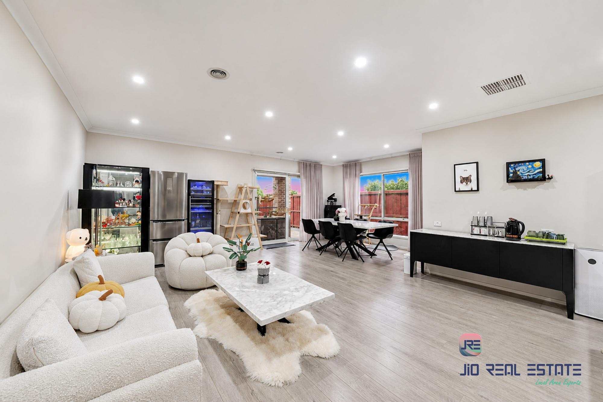 10 Ness Street, Thornhill Park VIC