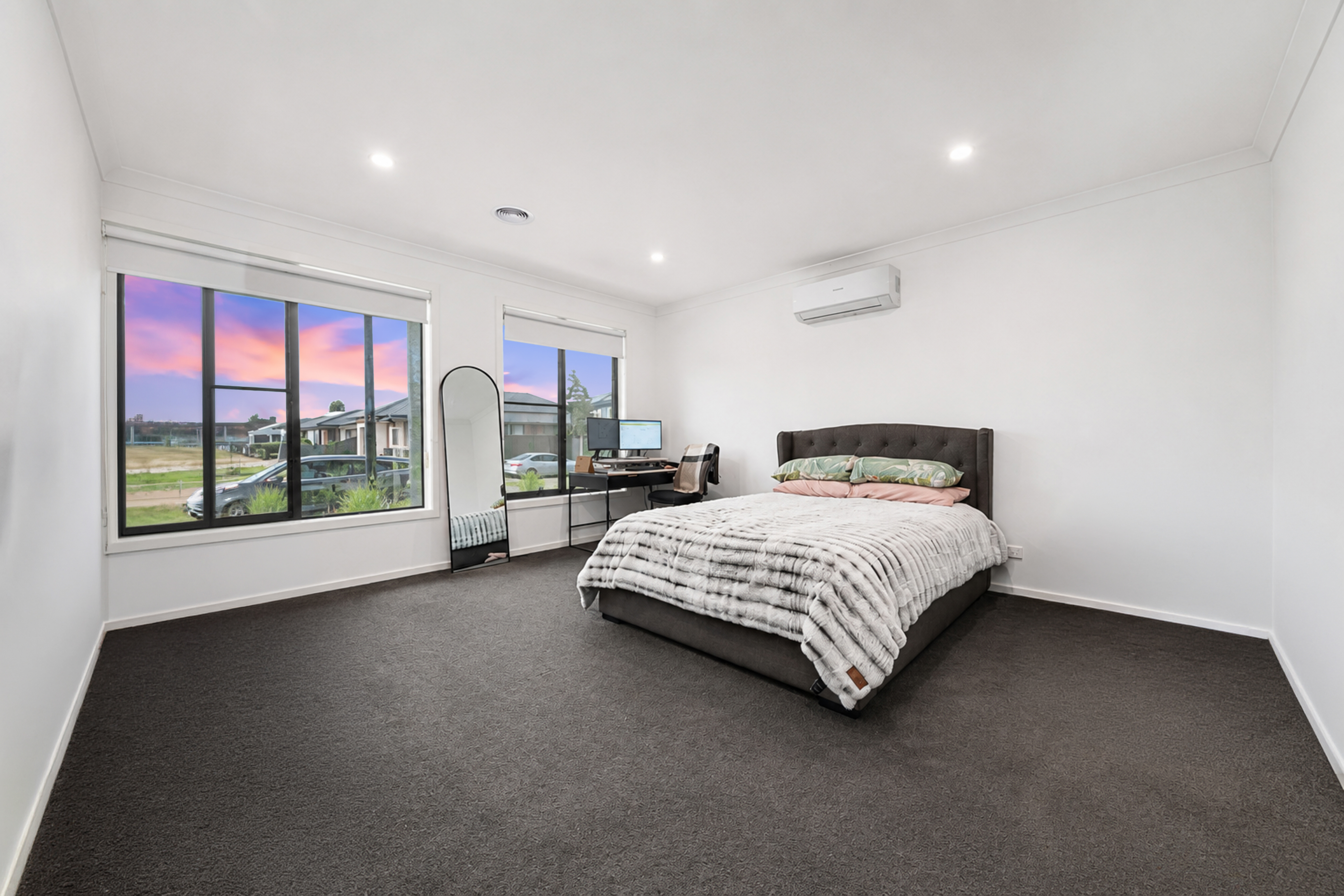 148 Atherstone Boulevard, Strathtulloh VIC