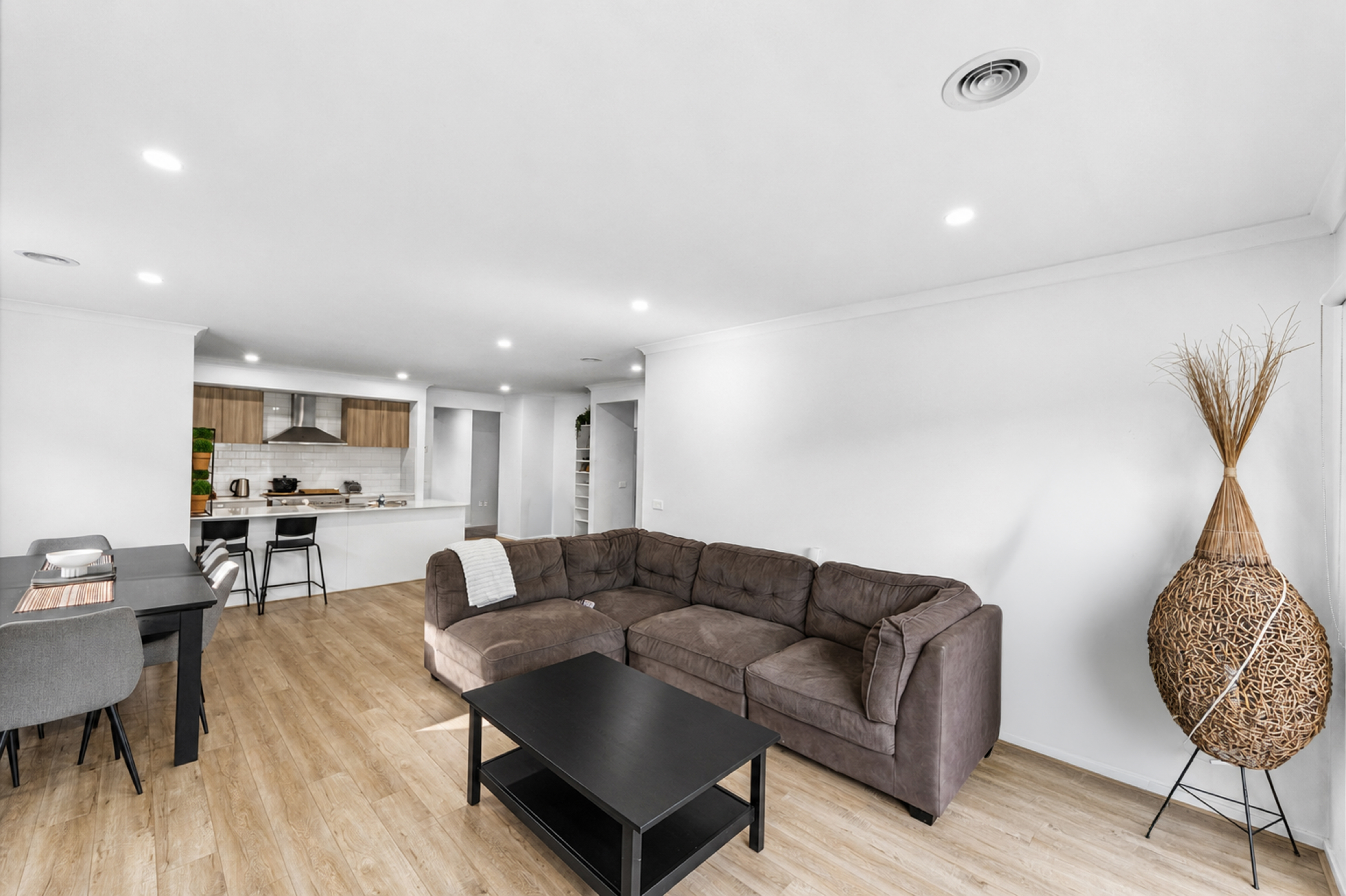 148 Atherstone Boulevard, Strathtulloh VIC