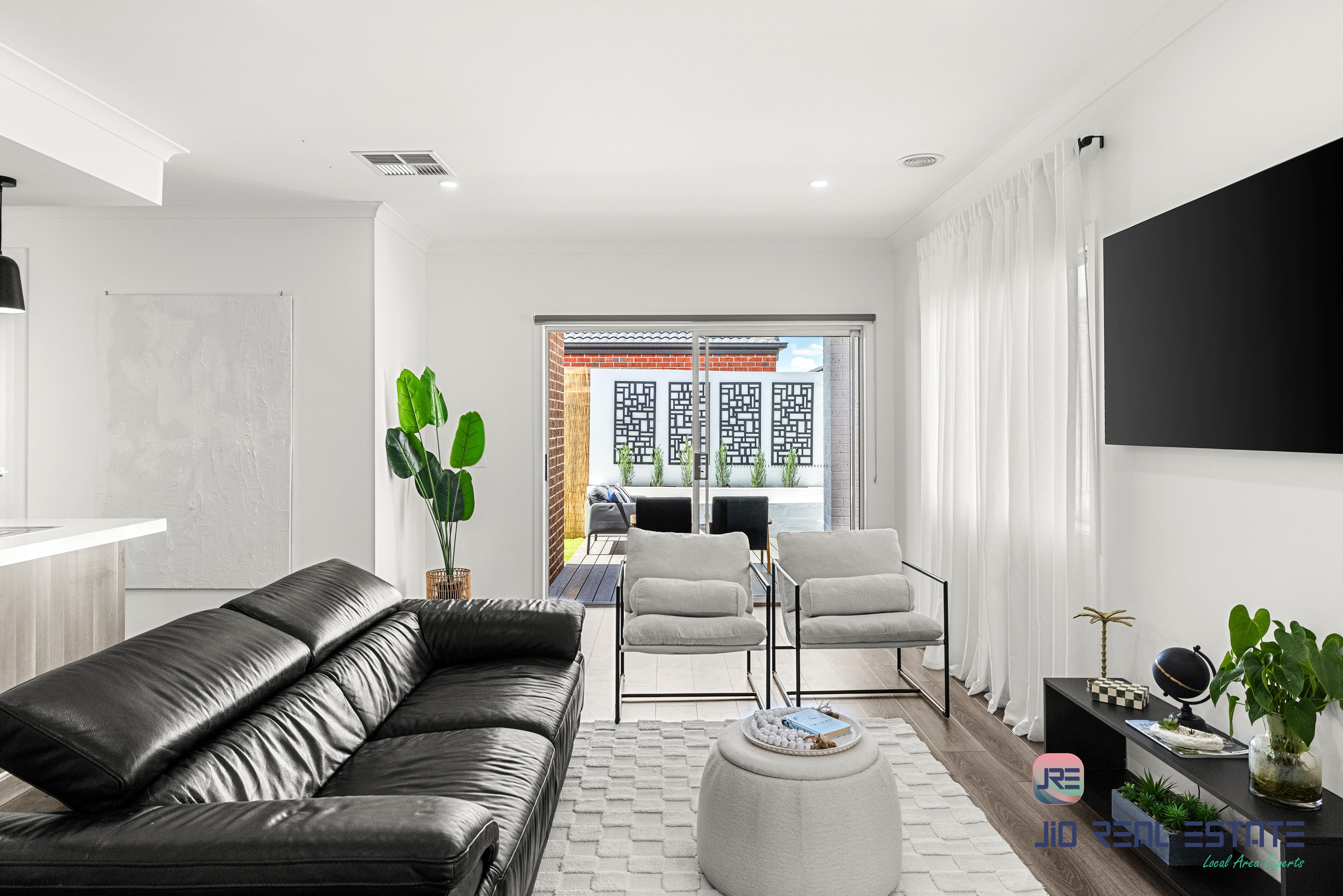 16 Dollarbird Drive, Deanside VIC