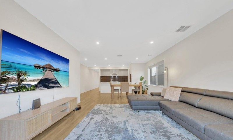 608 Hume Drive, Fraser Rise VIC