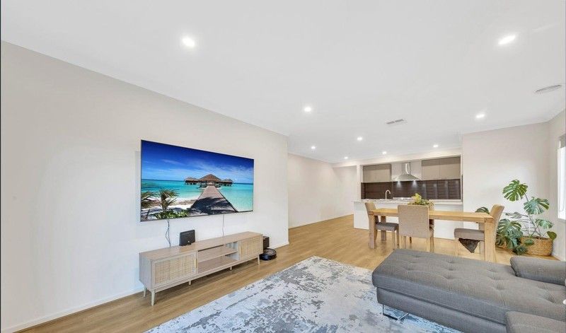 608 Hume Drive, Fraser Rise VIC