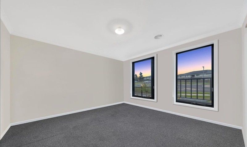 608 Hume Drive, Fraser Rise VIC