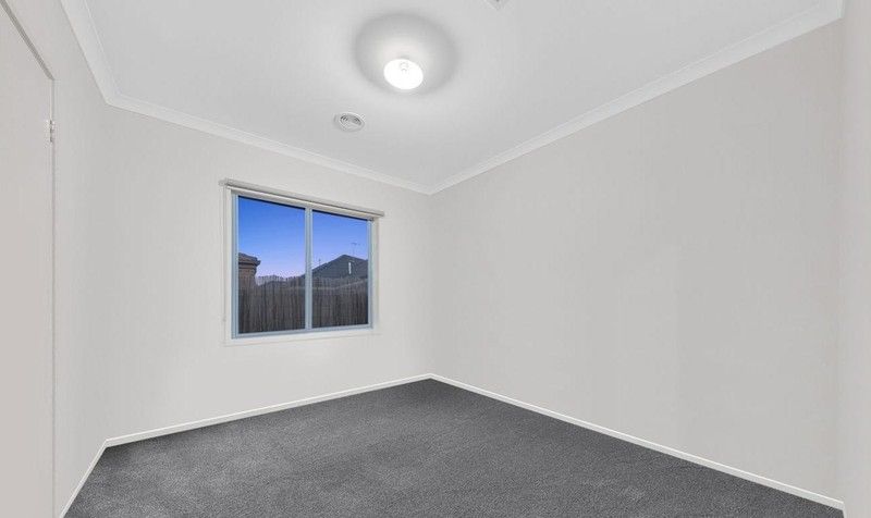 608 Hume Drive, Fraser Rise VIC