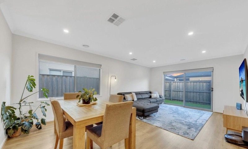 608 Hume Drive, Fraser Rise VIC
