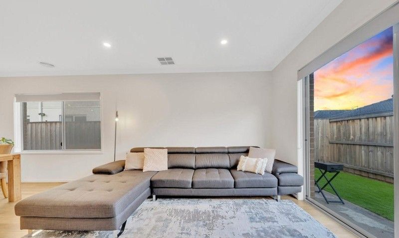608 Hume Drive, Fraser Rise VIC