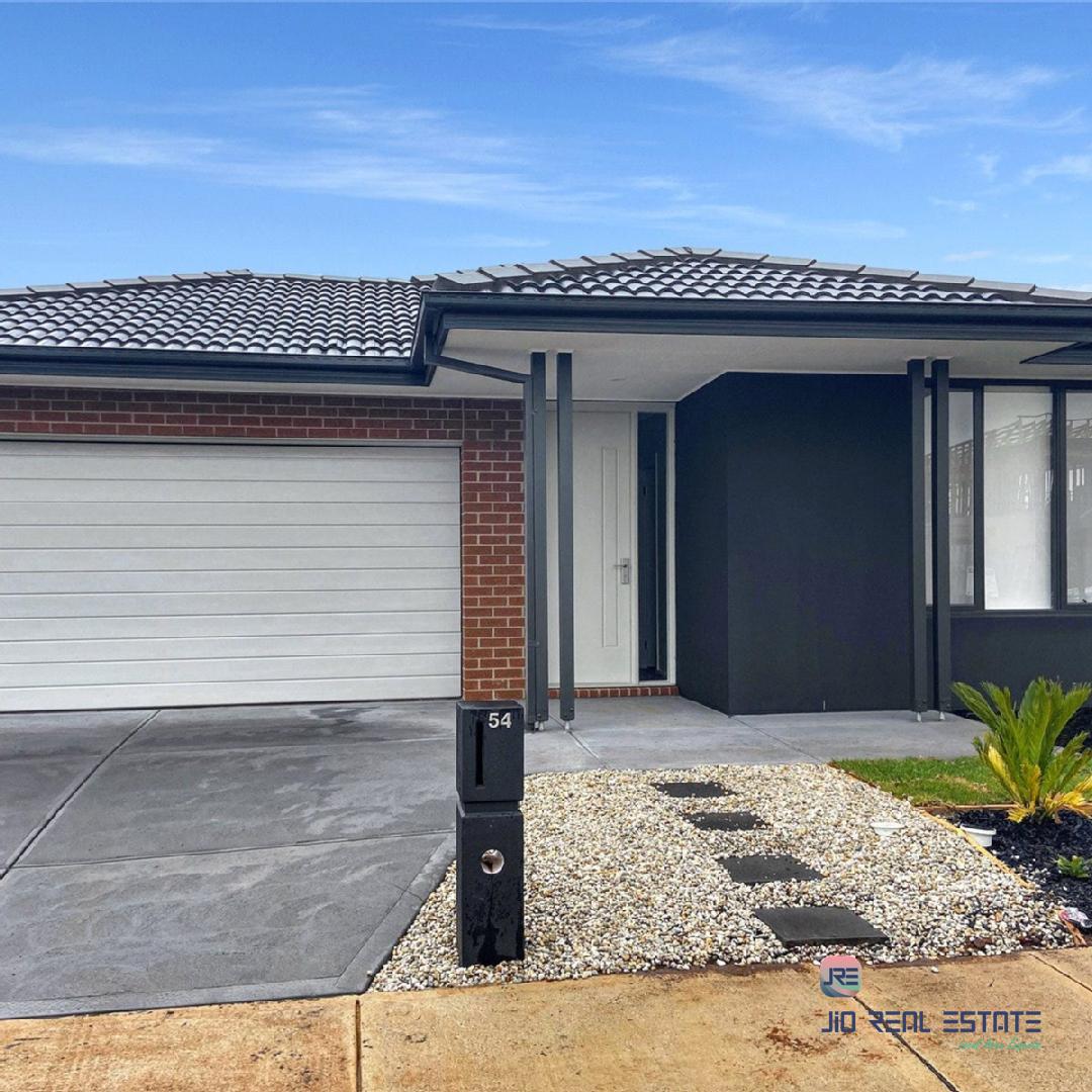 54 Lynwood Drive, Thornhill Park VIC