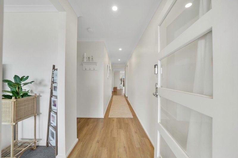 22 Linburn Street, Thornhill Park VIC