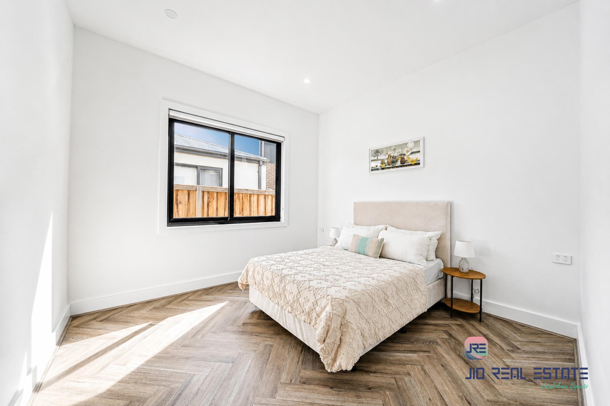 50 Adenmore Circuit, Deanside VIC
