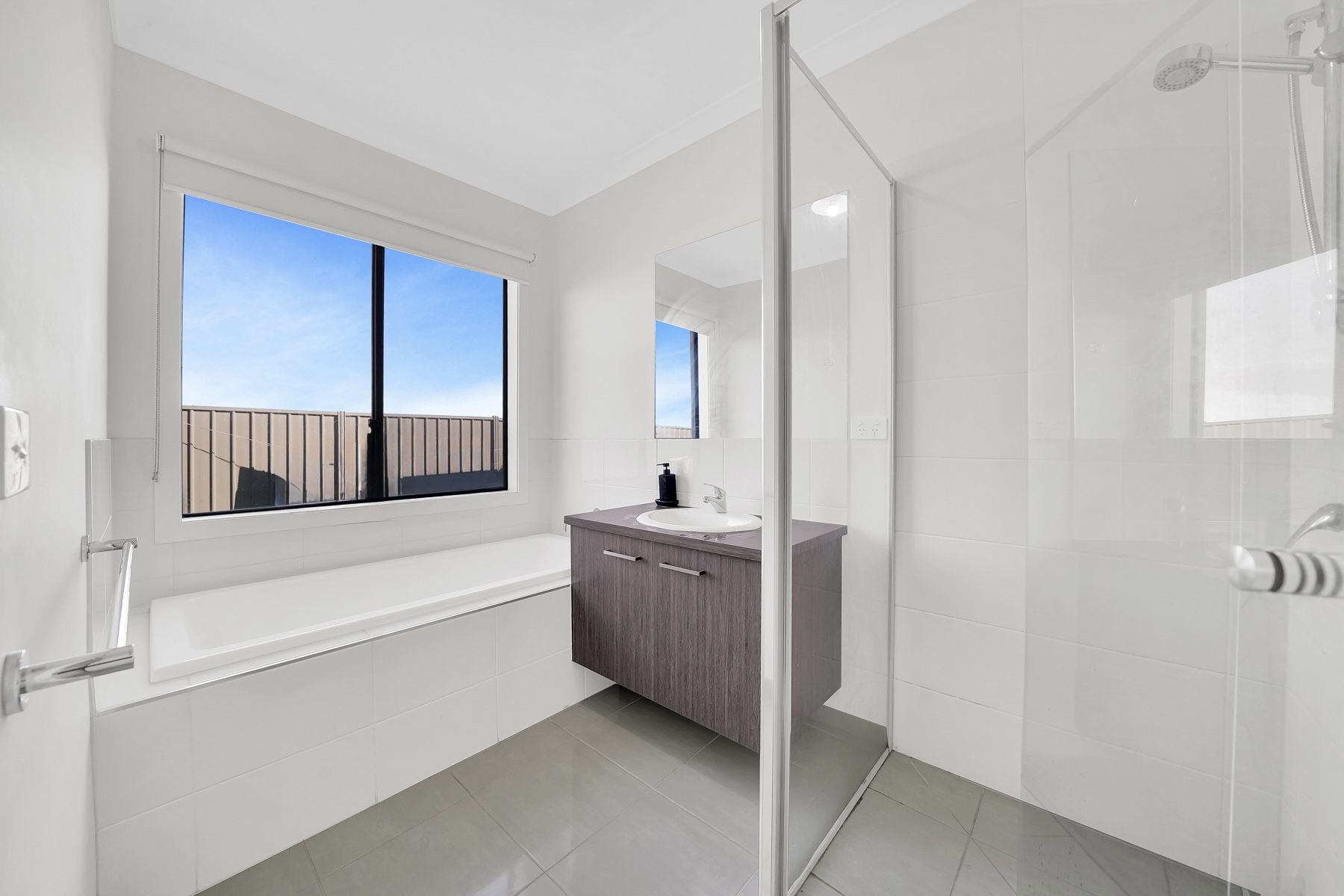 84 Pintail drive, Melton South VIC