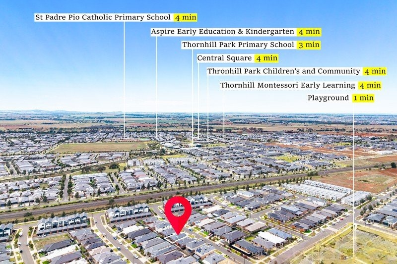 11 Neville Street, Thornhill Park VIC