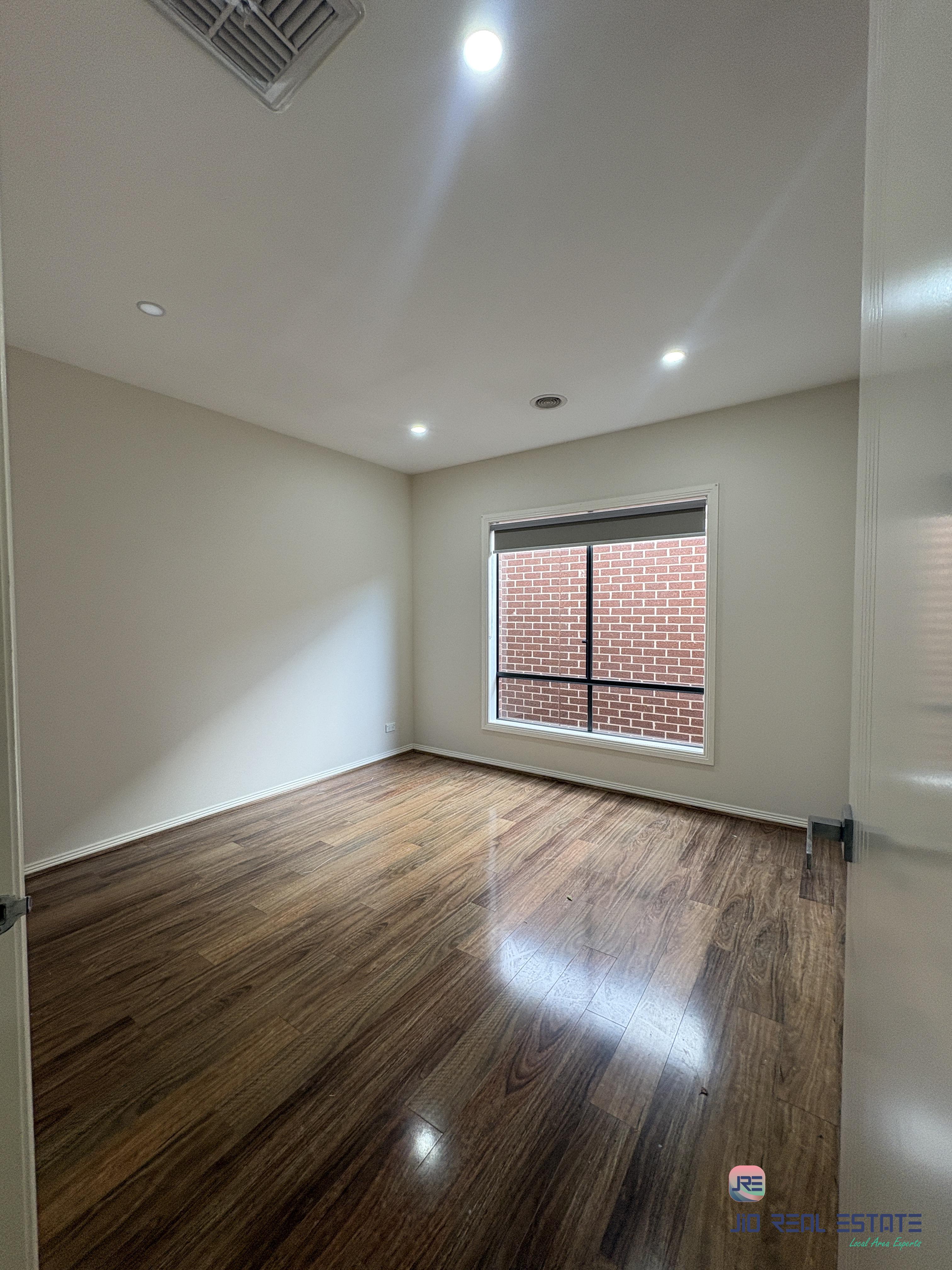 99 Riverside Concourse, Cobblebank VIC