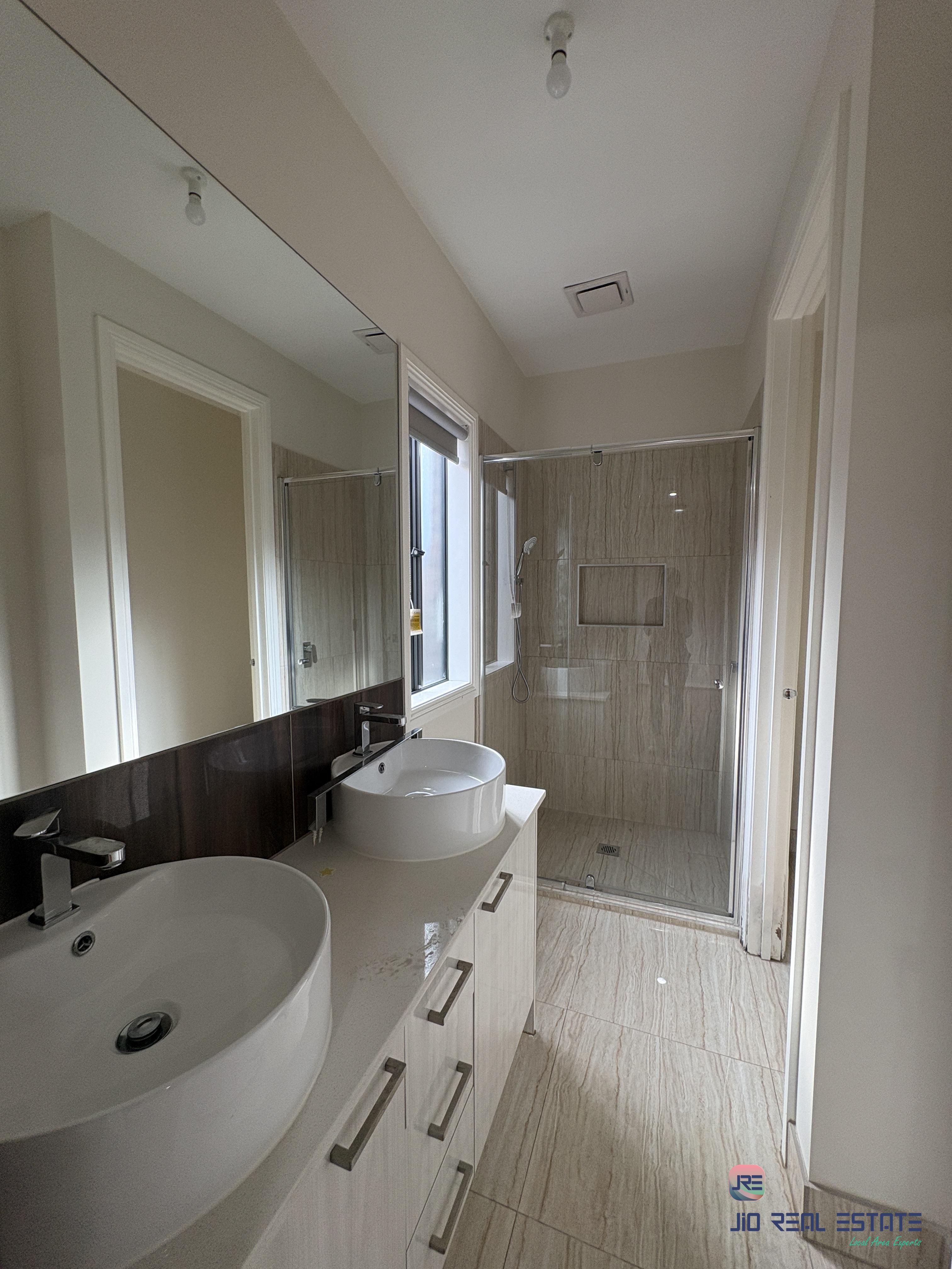 99 Riverside Concourse, Cobblebank VIC