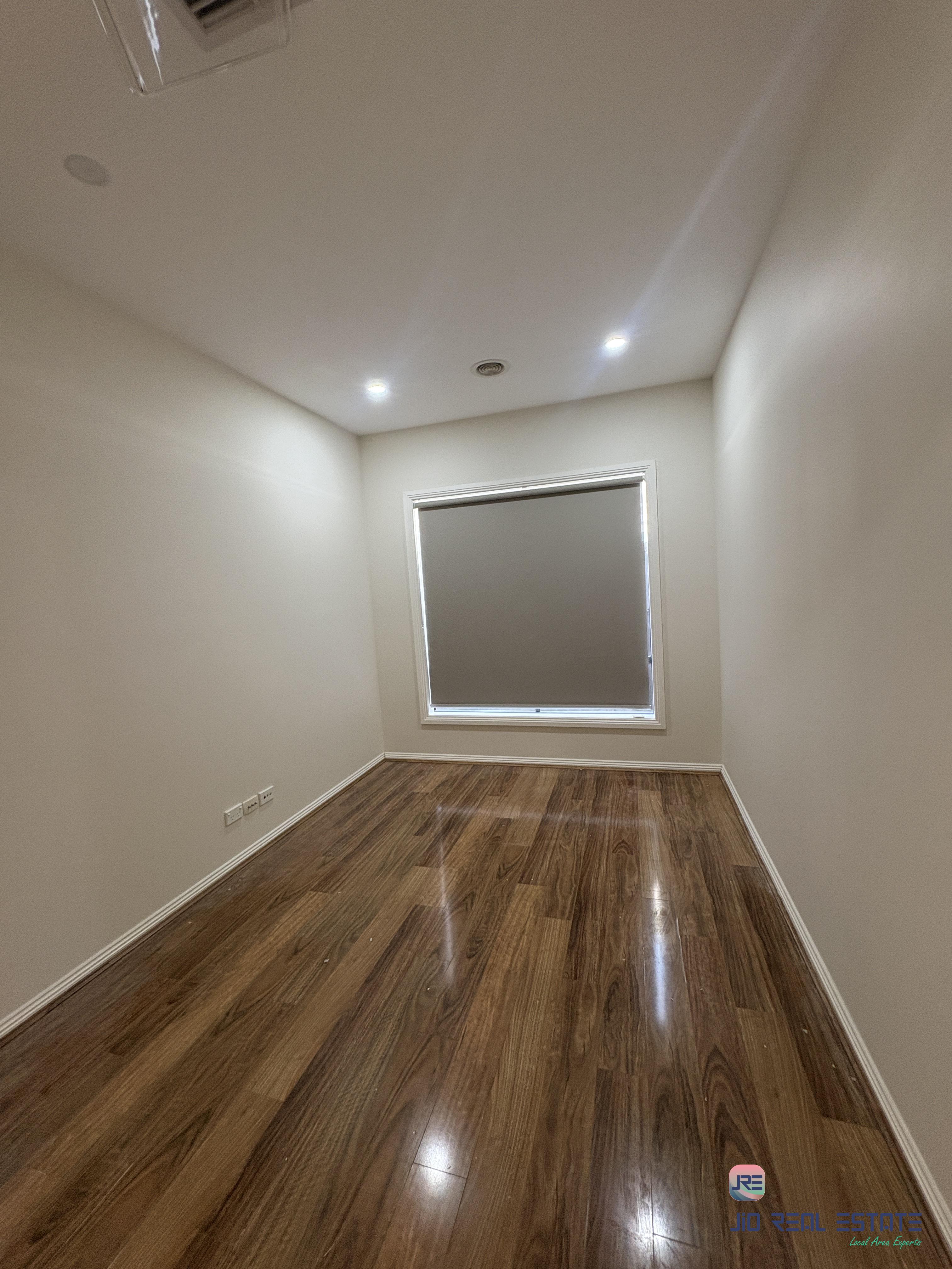 99 Riverside Concourse, Cobblebank VIC