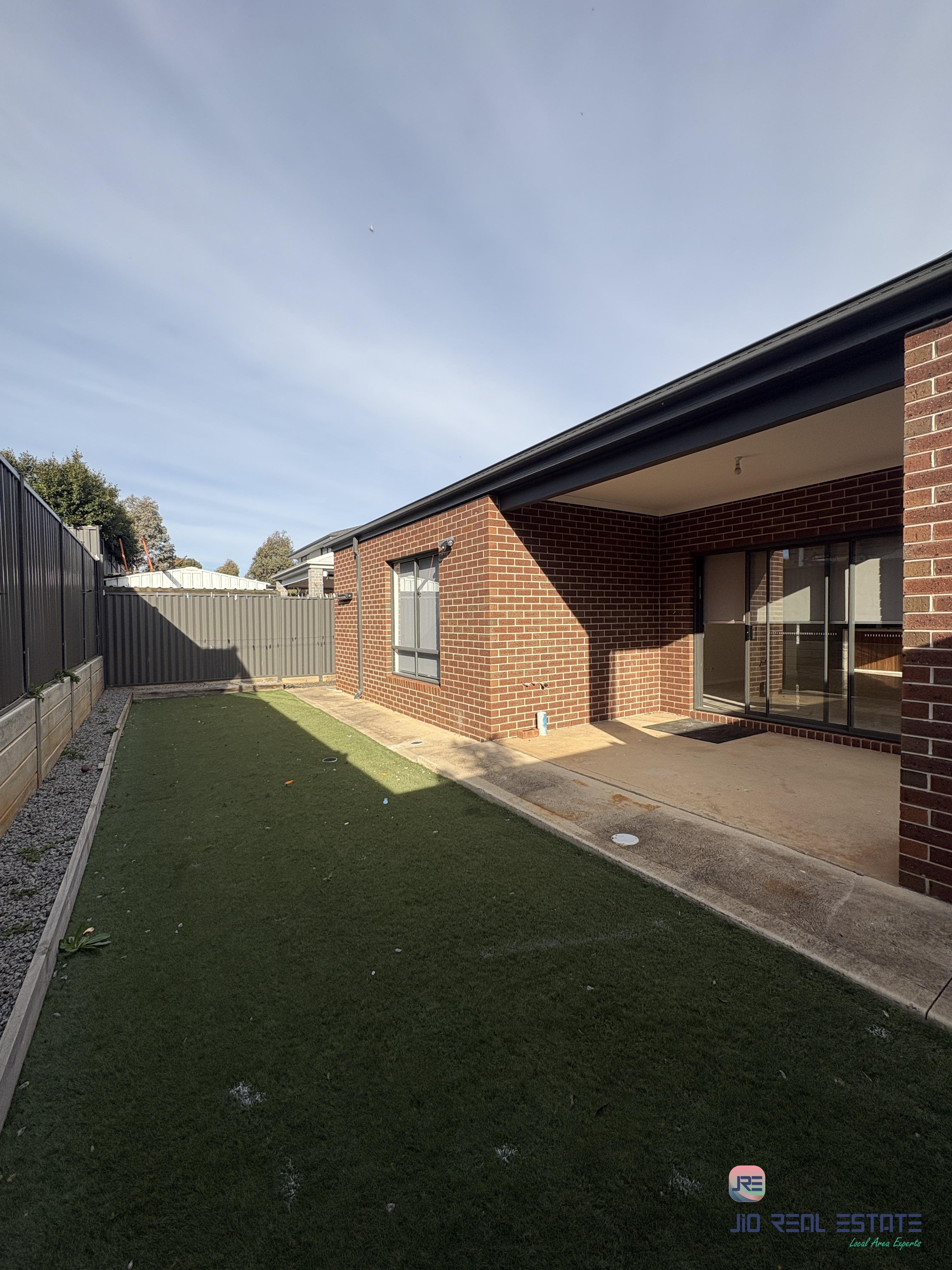 99 Riverside Concourse, Cobblebank VIC