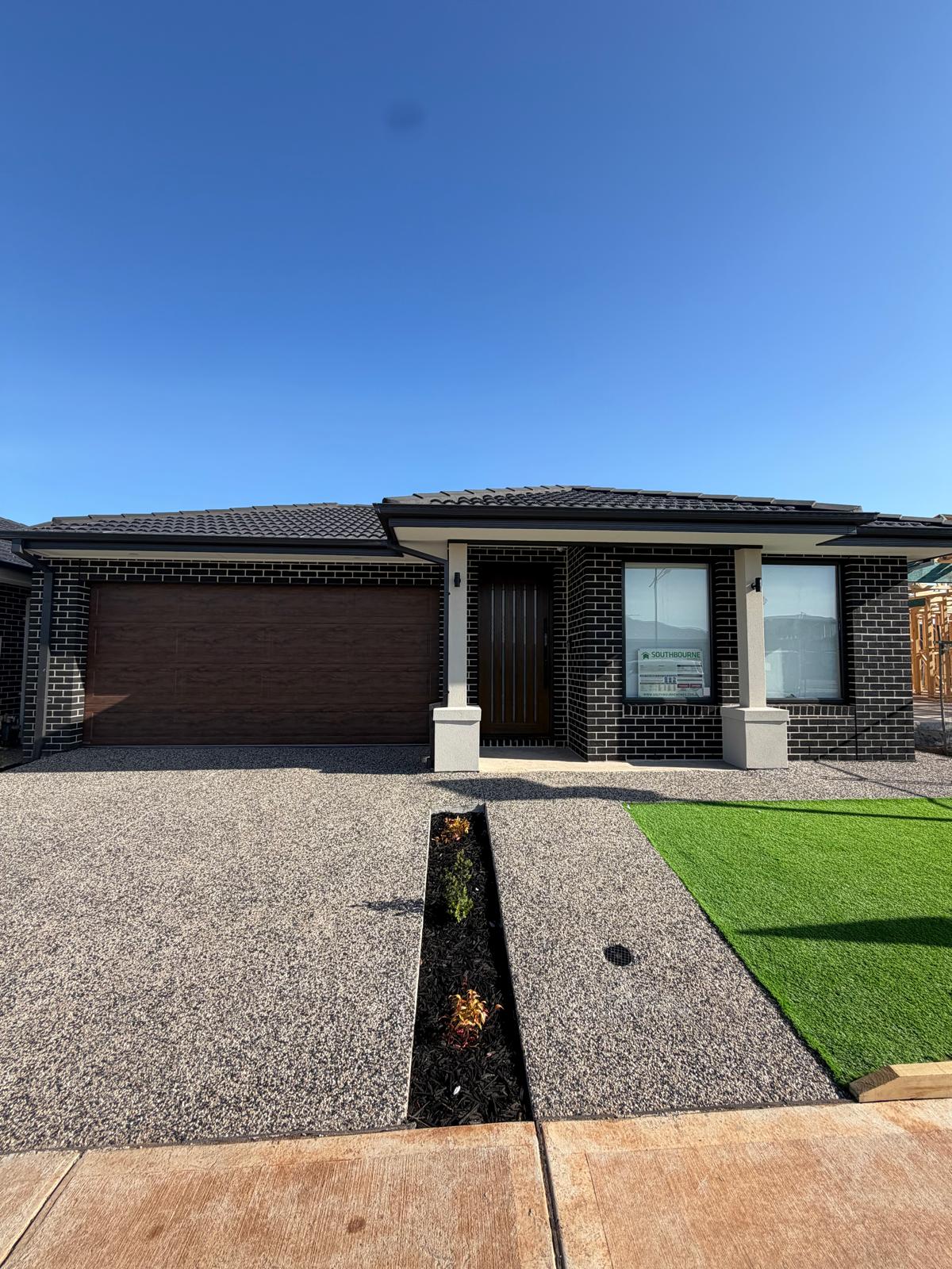 35 Hanson Street, Thornhill Park VIC