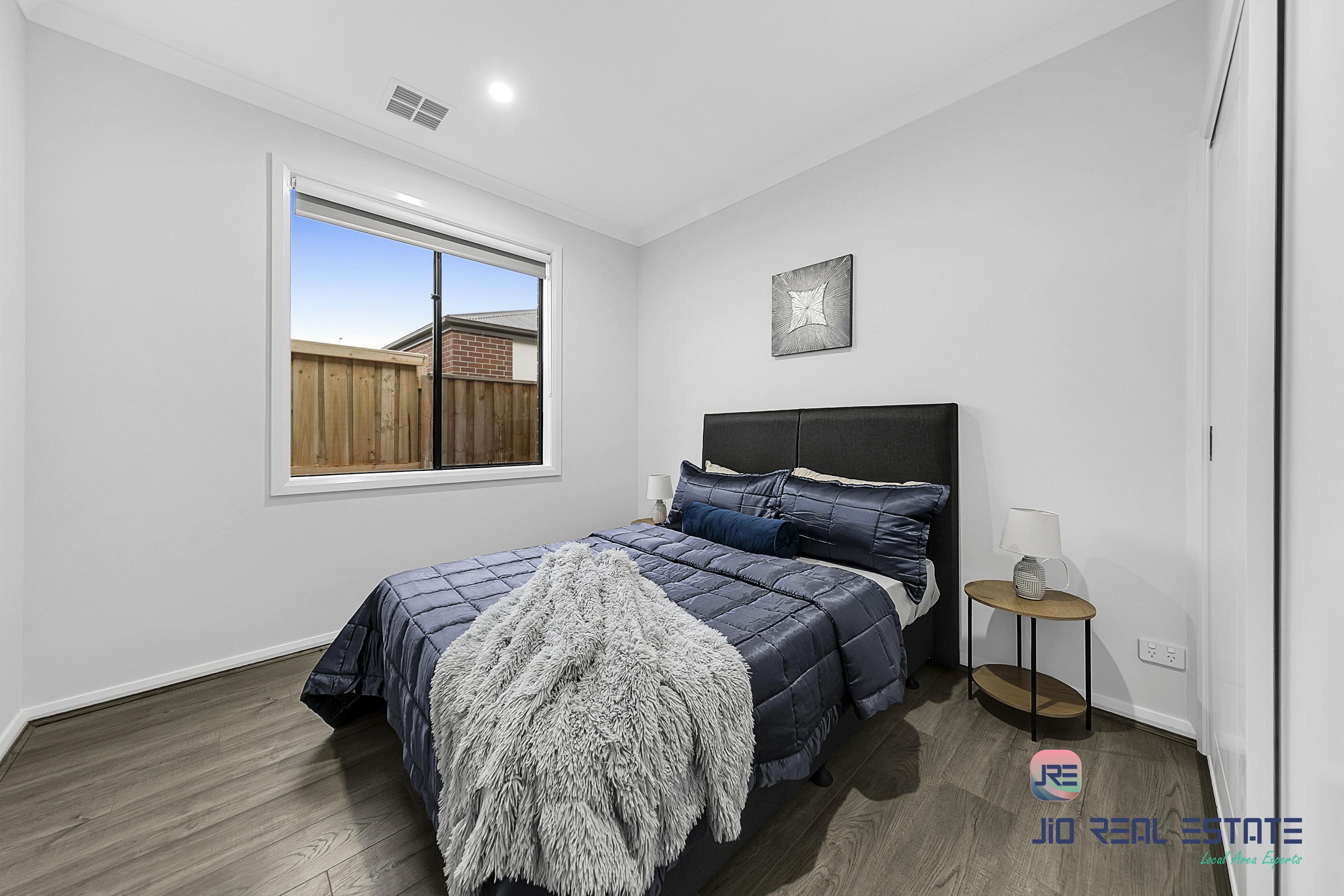 20 Dibiase Grove, Thornhill Park VIC