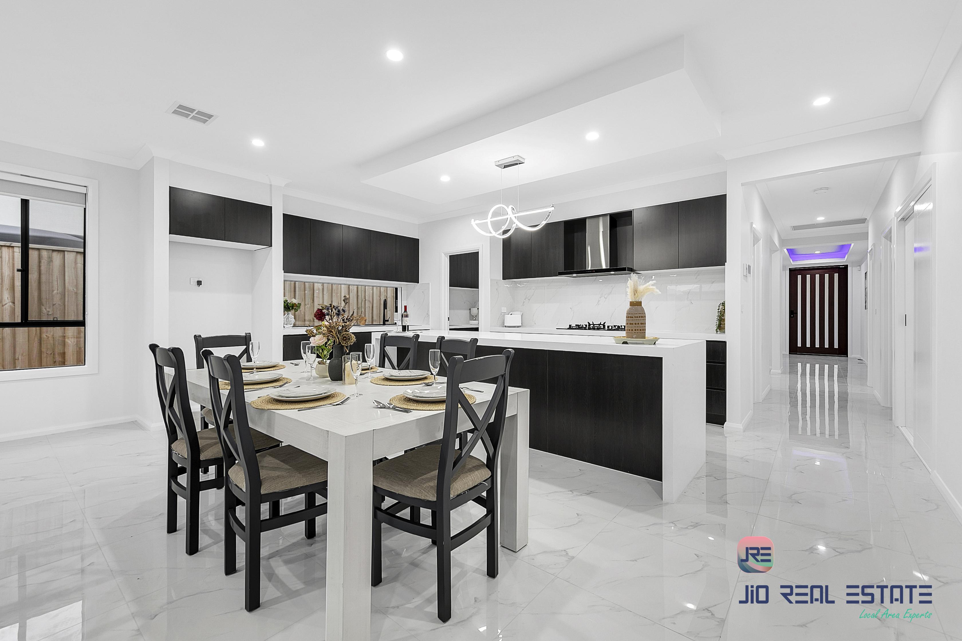 20 Dibiase Grove, Thornhill Park VIC
