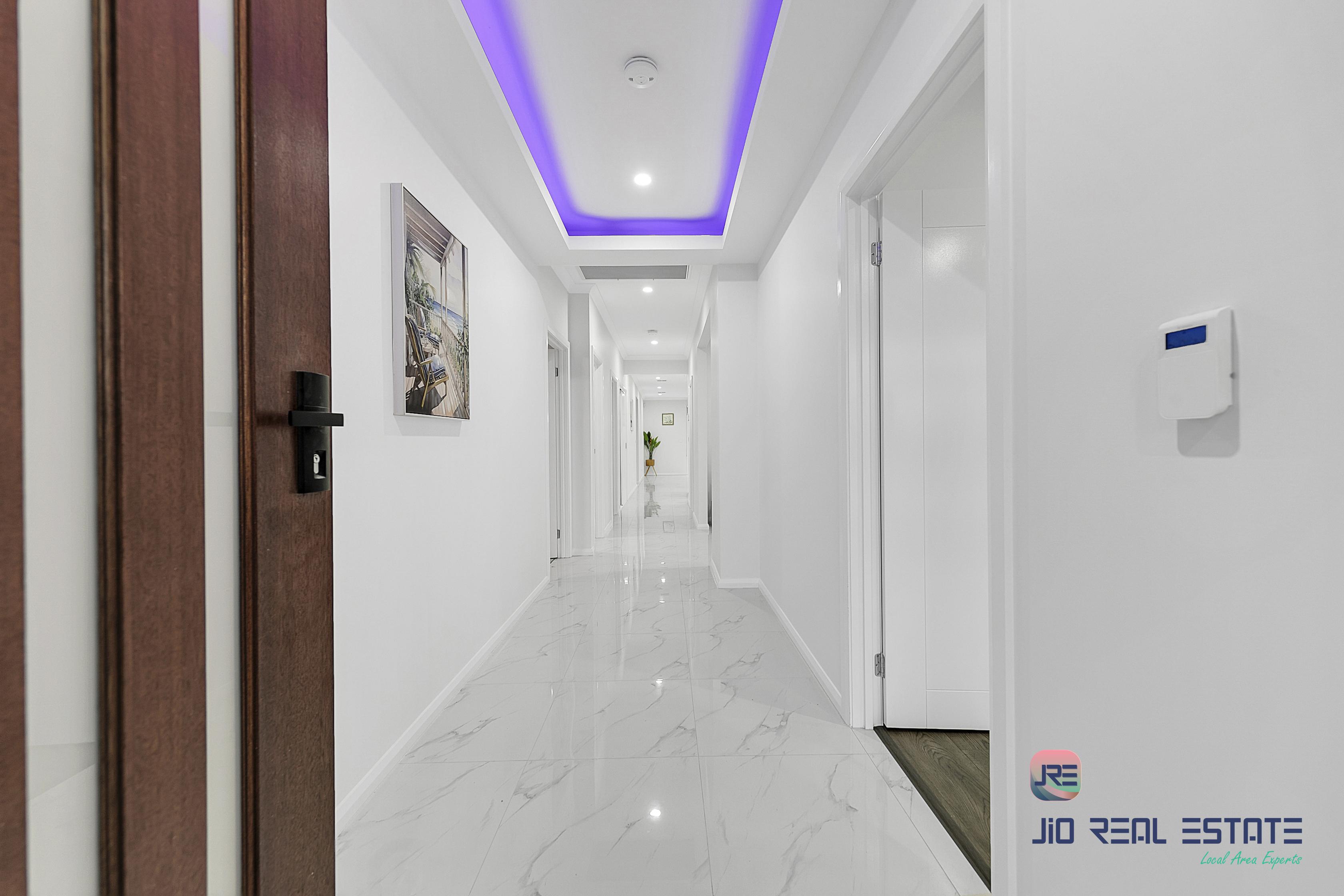 20 Dibiase Grove, Thornhill Park VIC