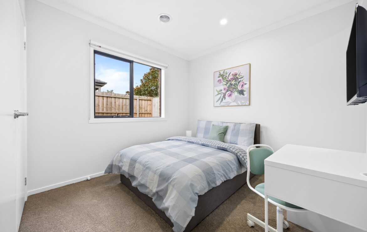 11 Booker Place, Armstrong Creek VIC